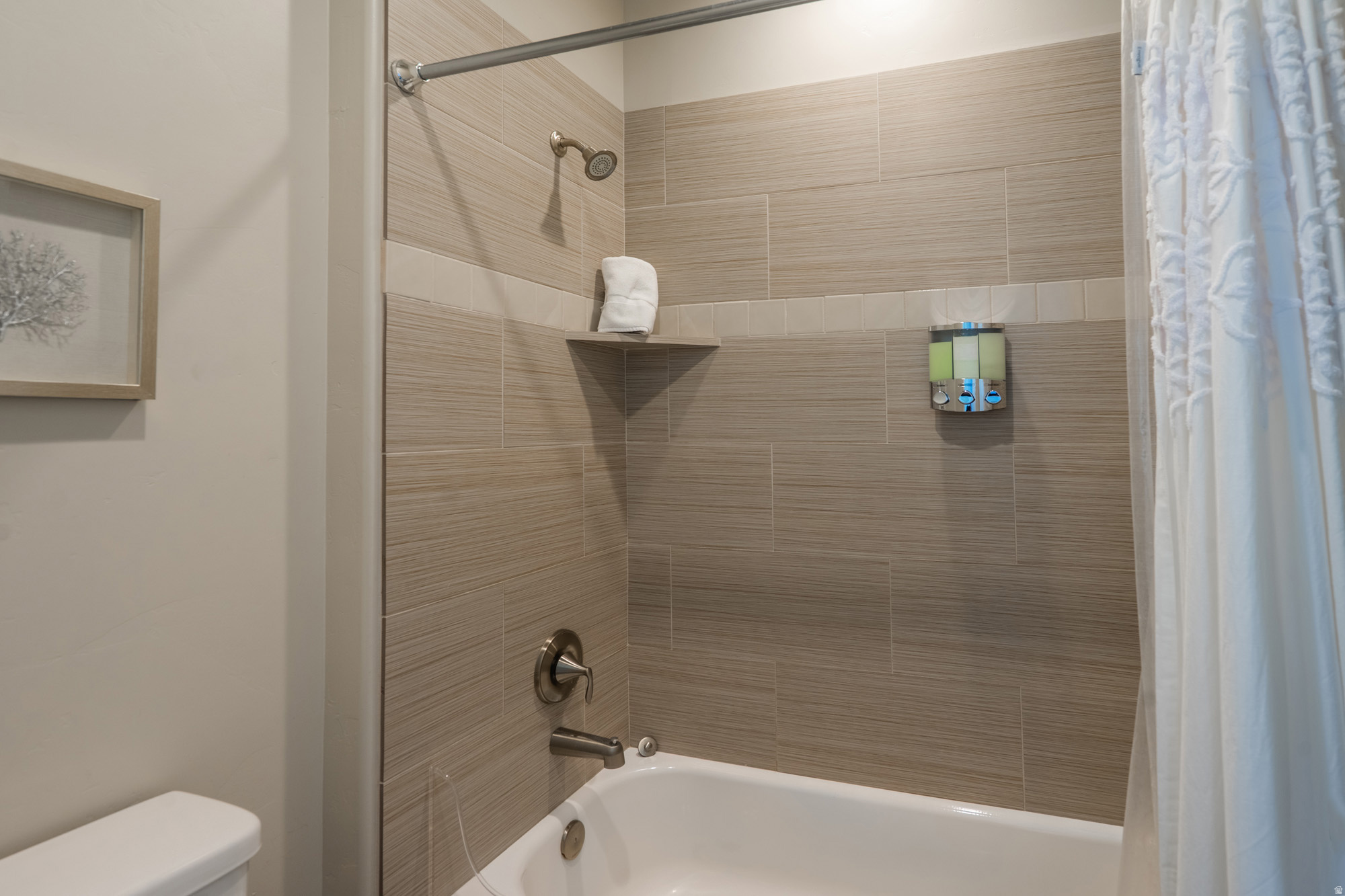 main property photo 106