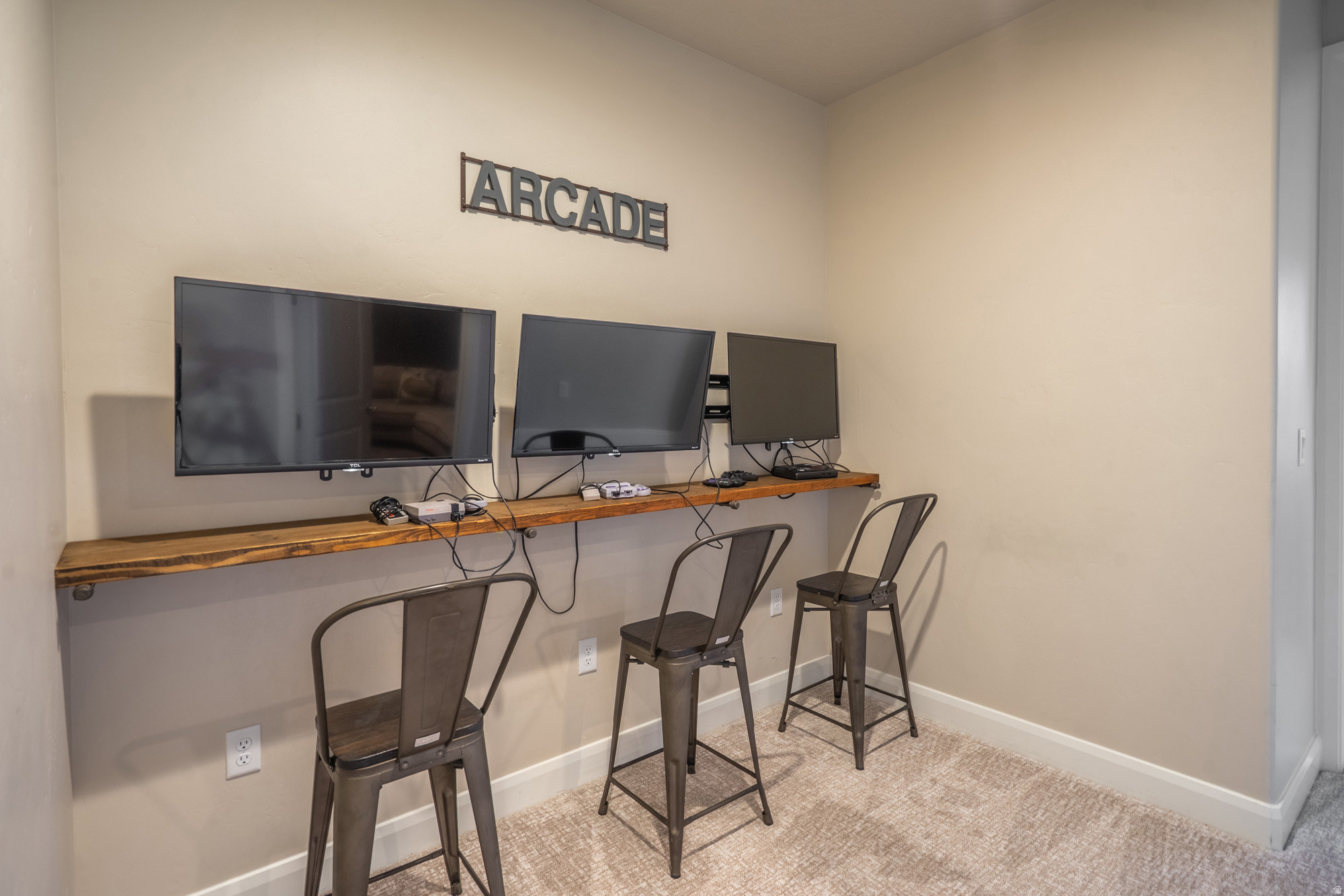 main property photo 114