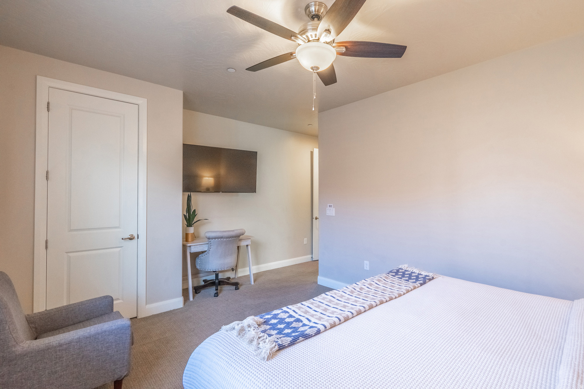 main property photo 75