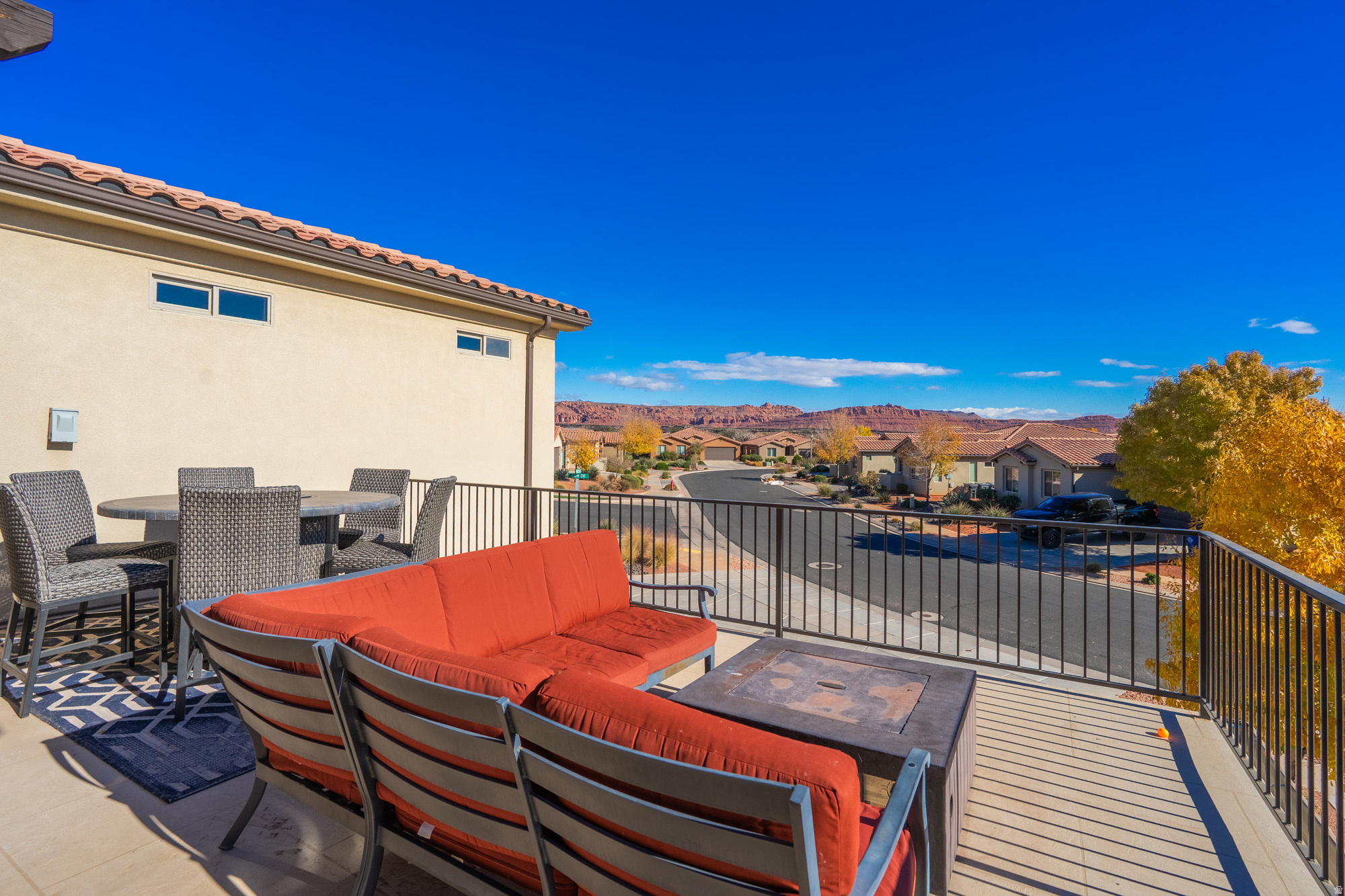 main property photo 94