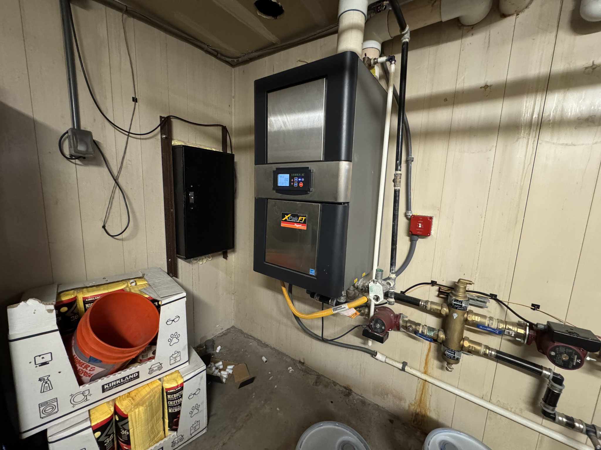 main property photo 16