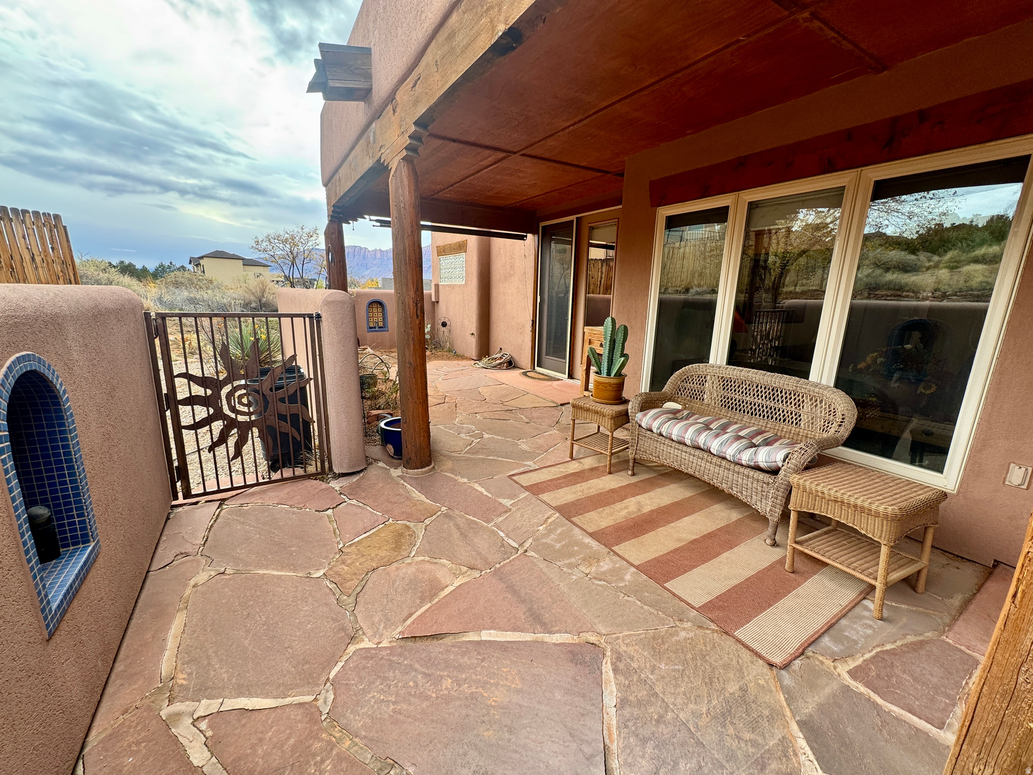 main property photo 28