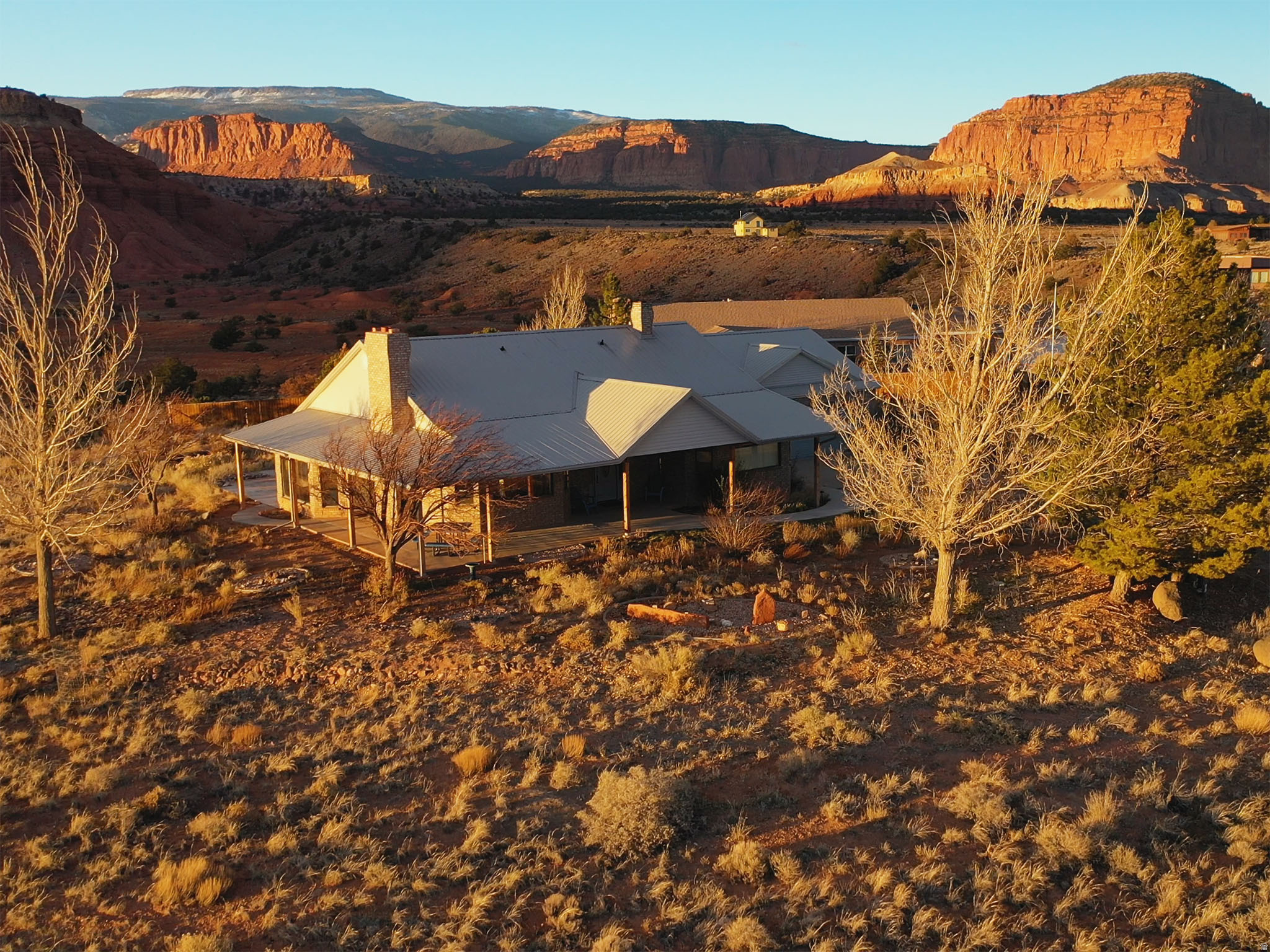 main property photo 22