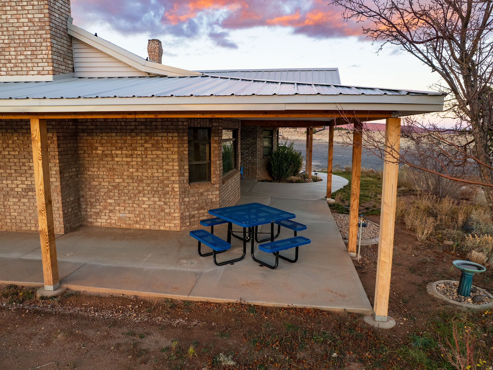 main property photo 4