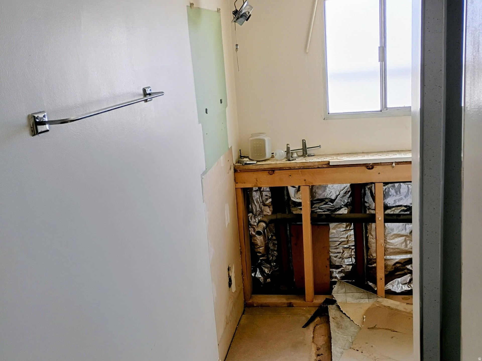 main property photo 76