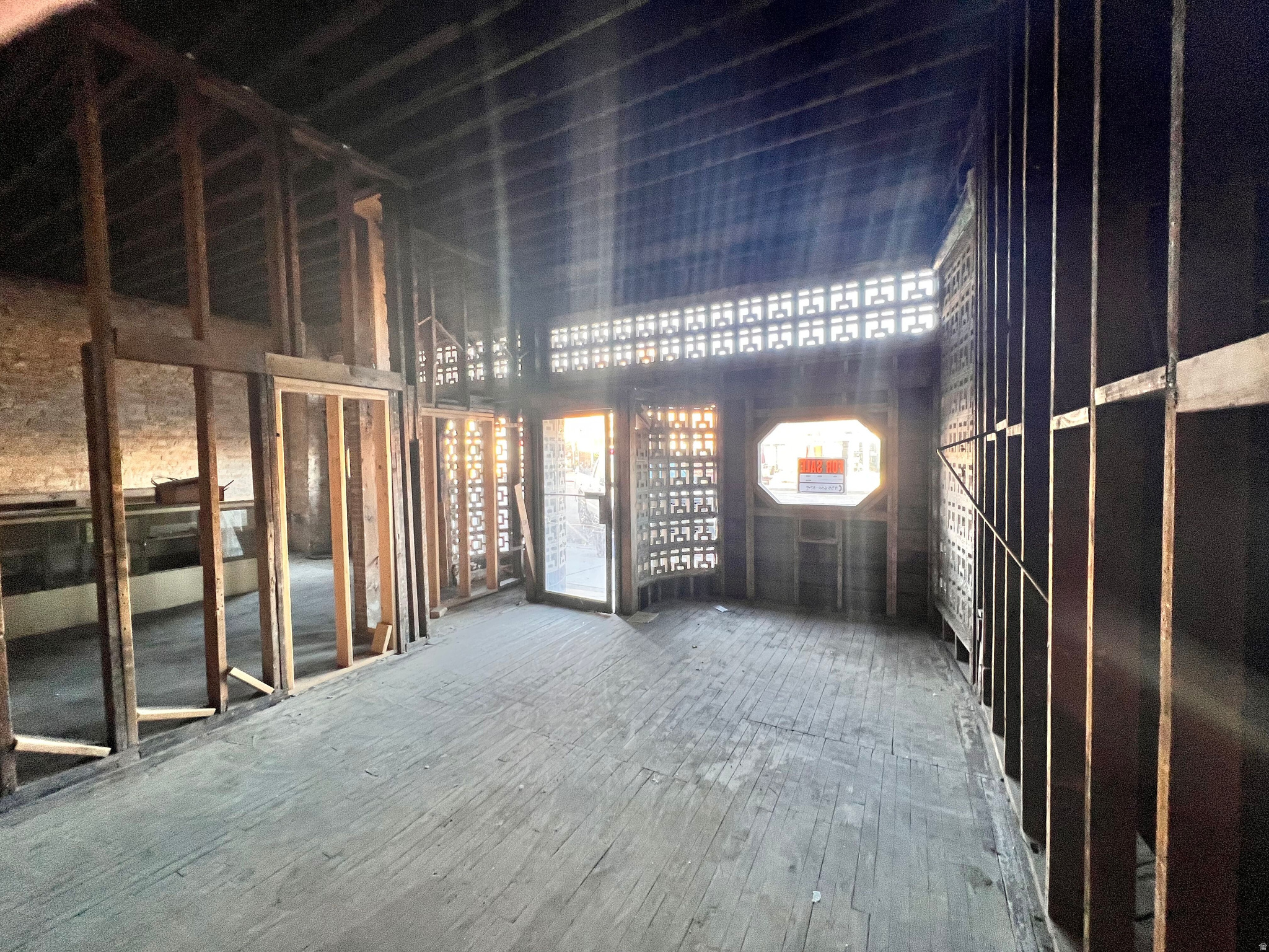 main property photo 18