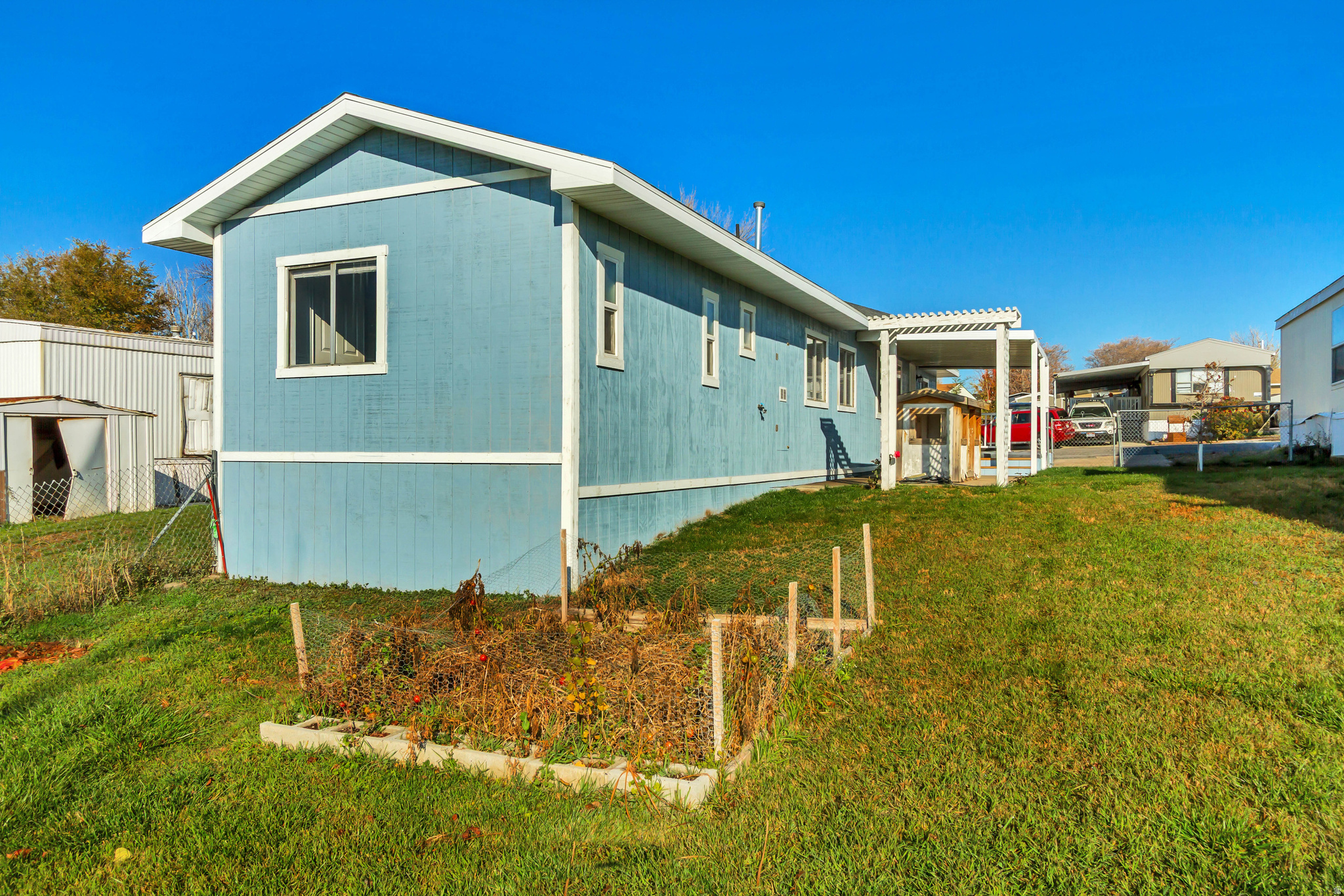 main property photo 21