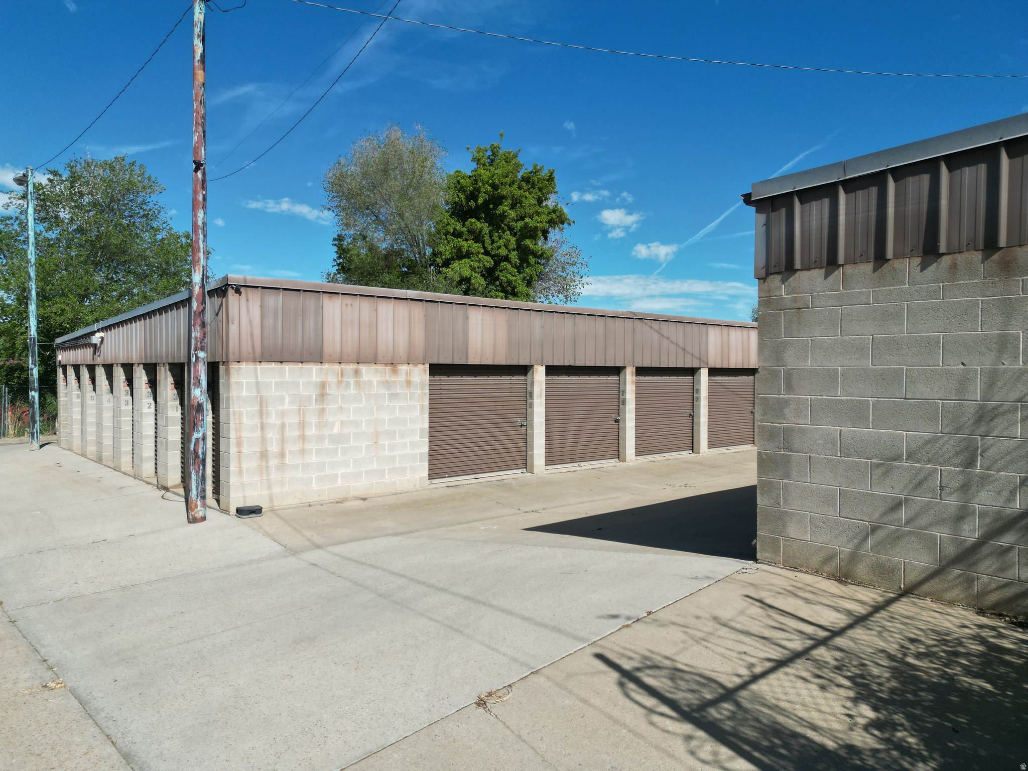 main property photo 15