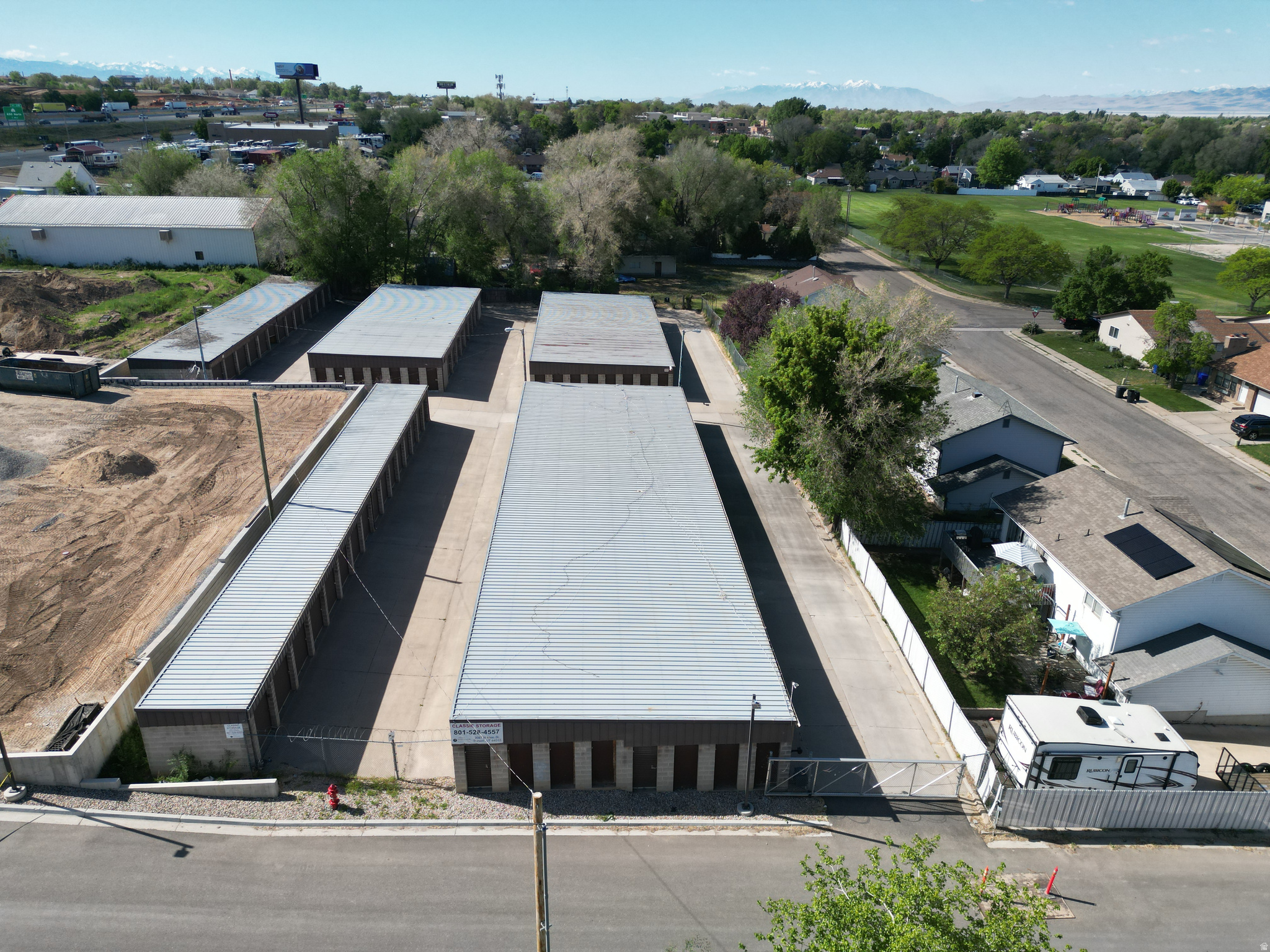 main property photo 28