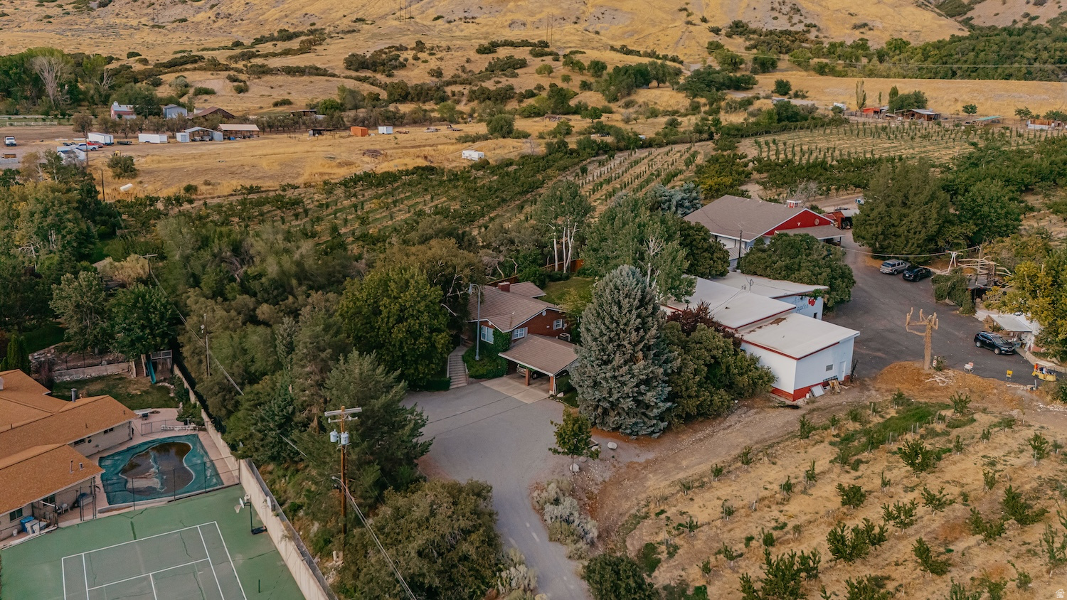 main property photo 26