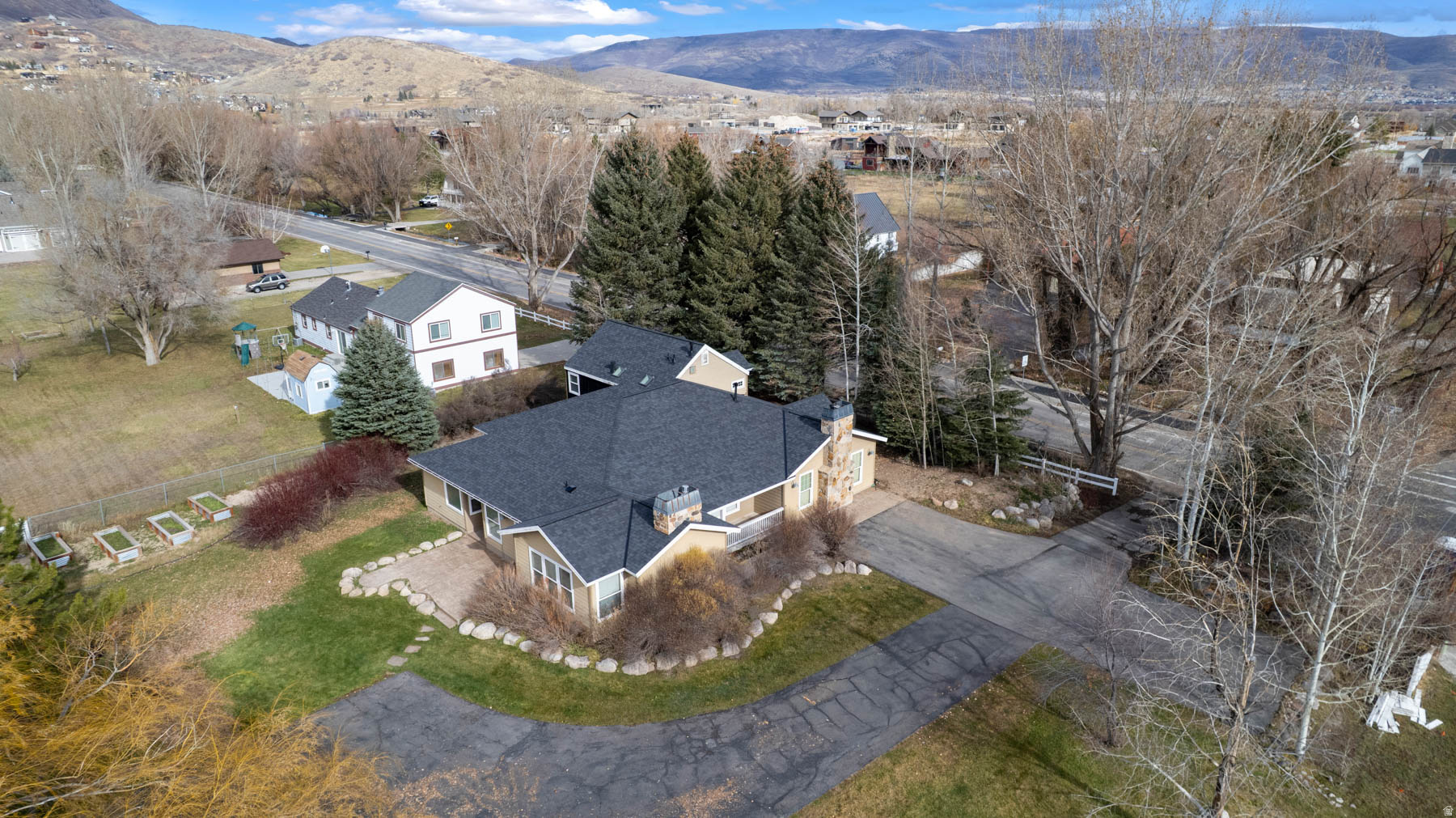 main property photo 42