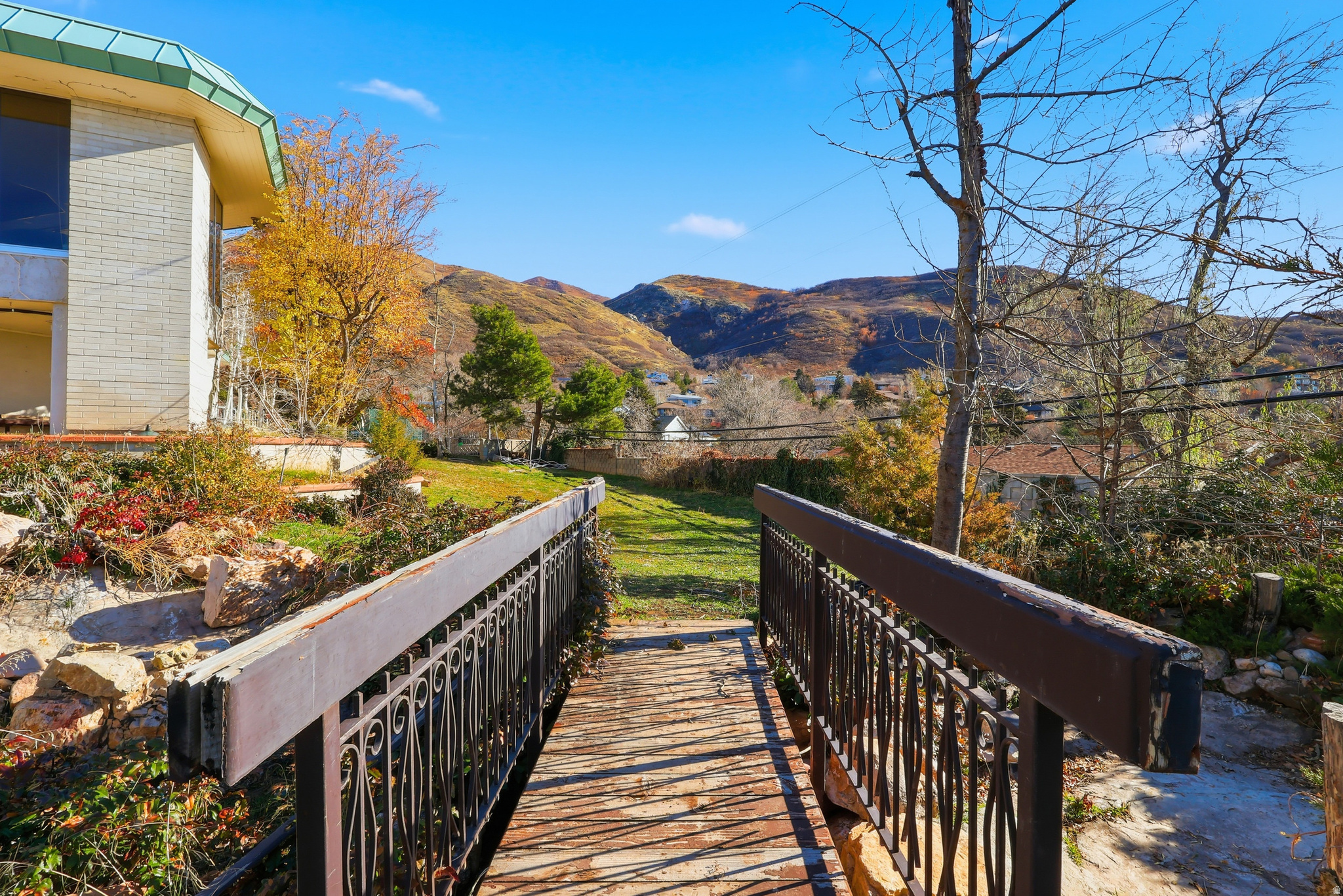 main property photo 47