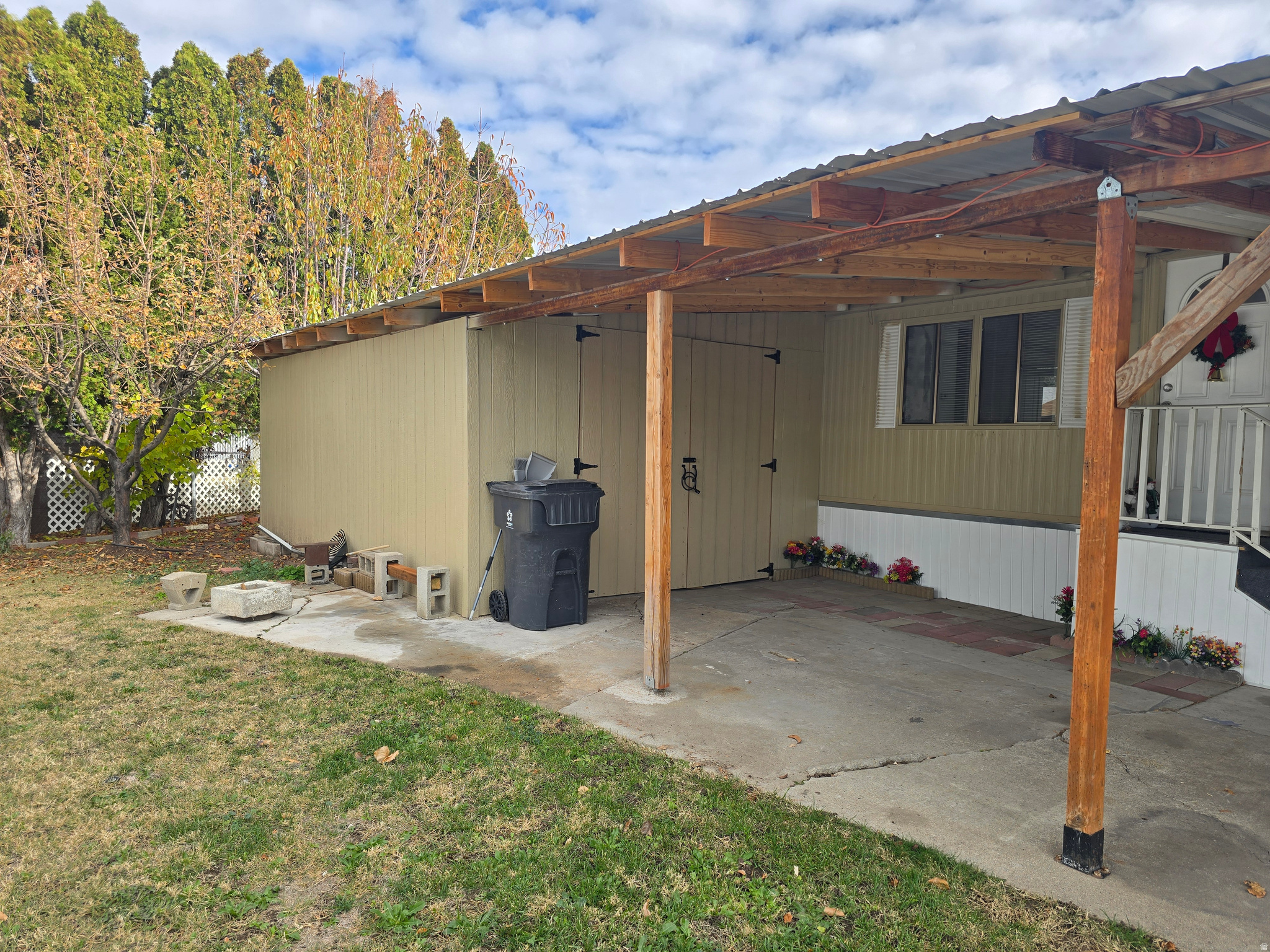 main property photo 11