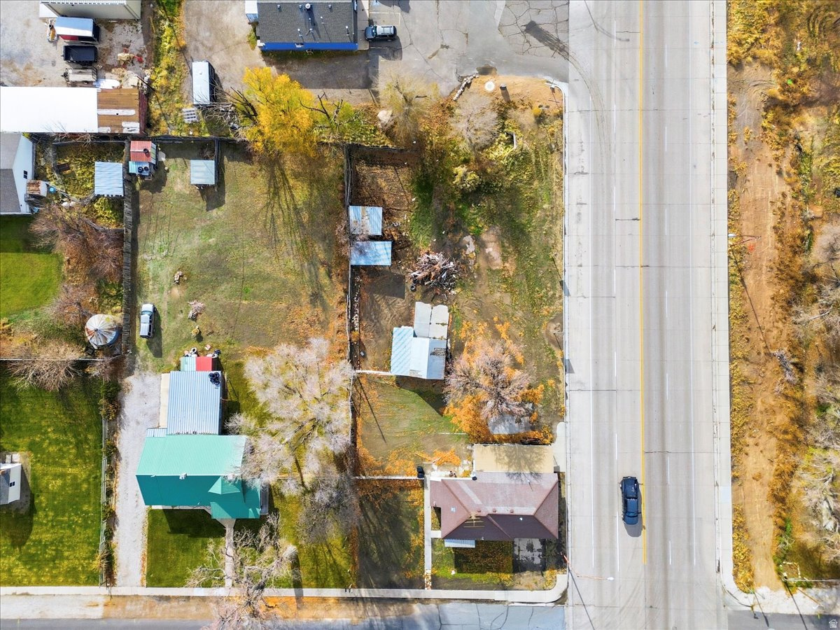 main property photo 25