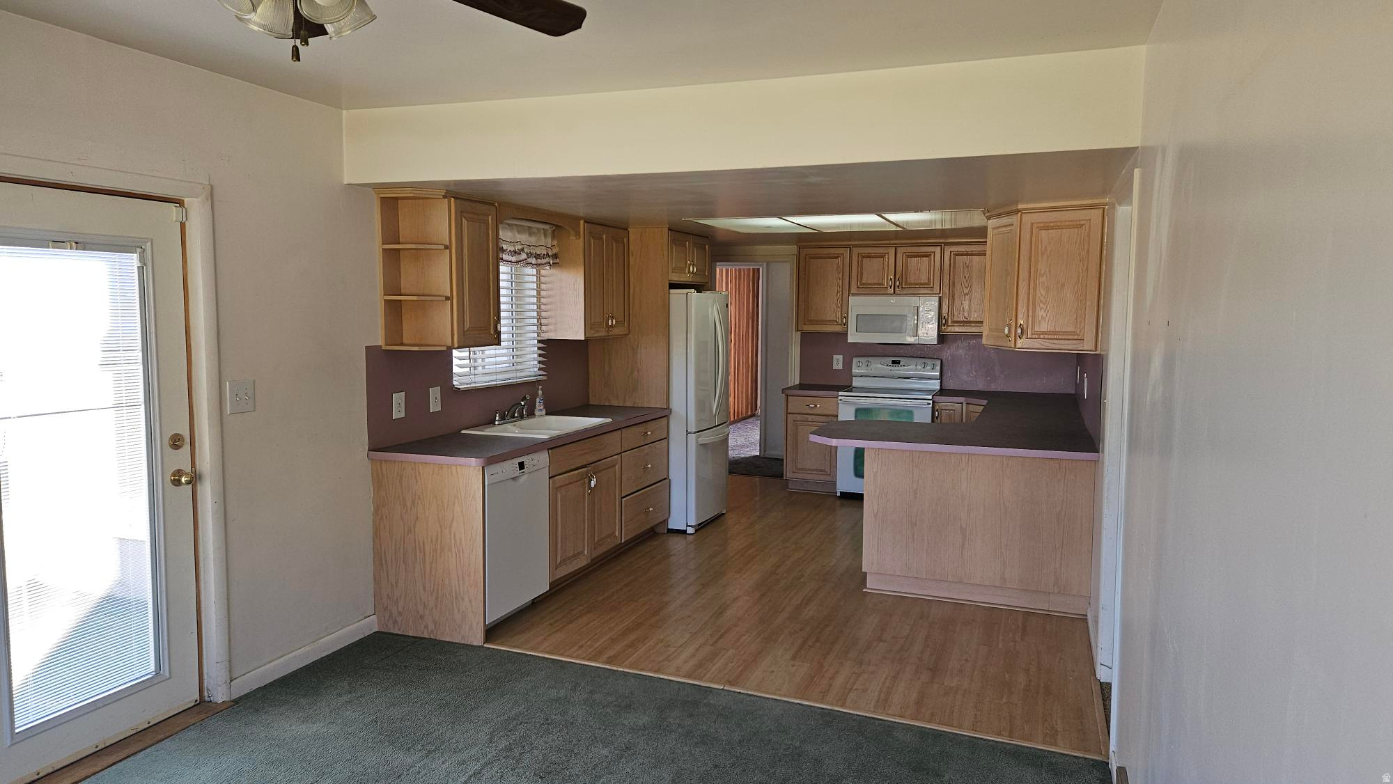main property photo 9