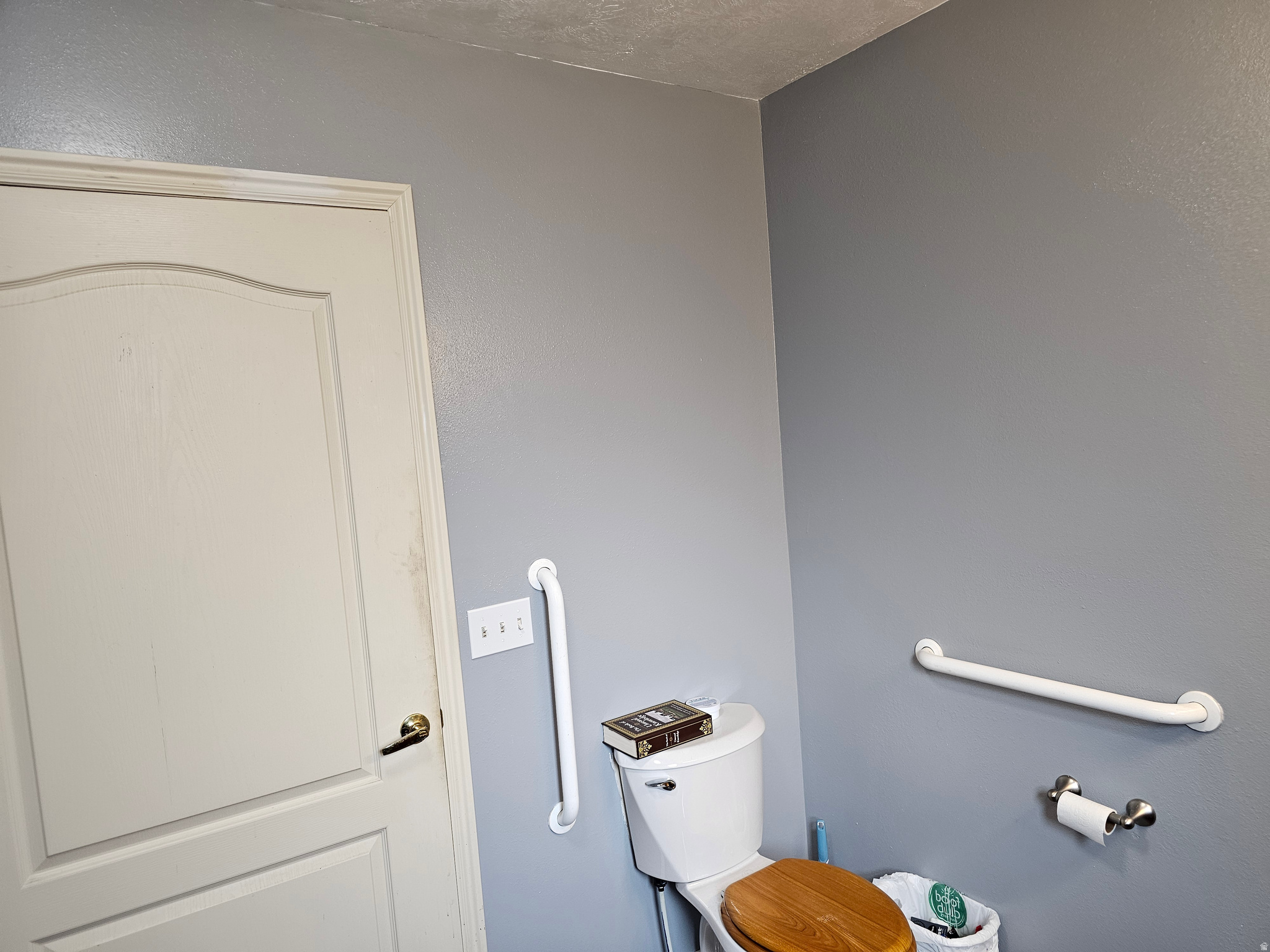 main property photo 26