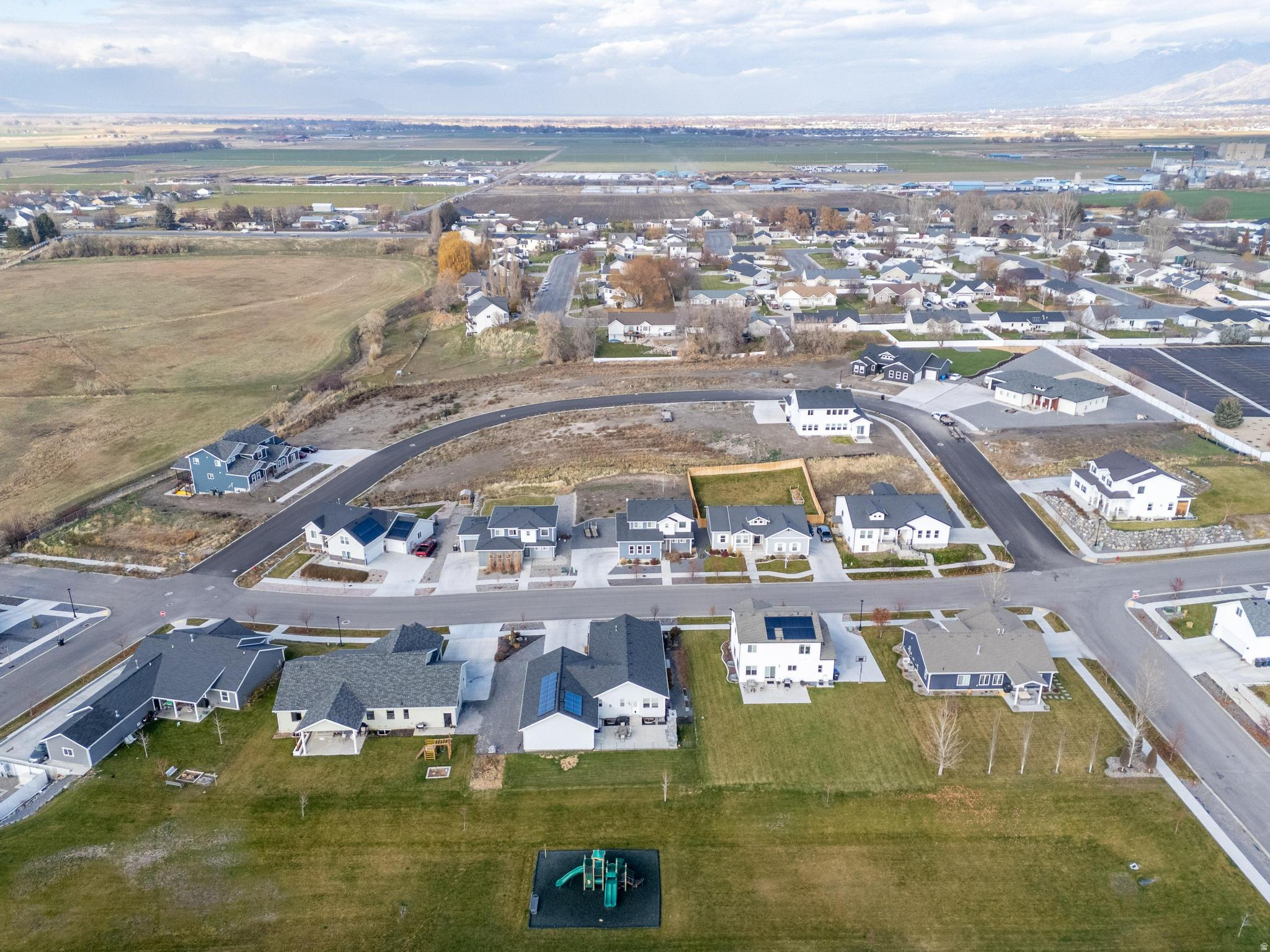 main property photo 8