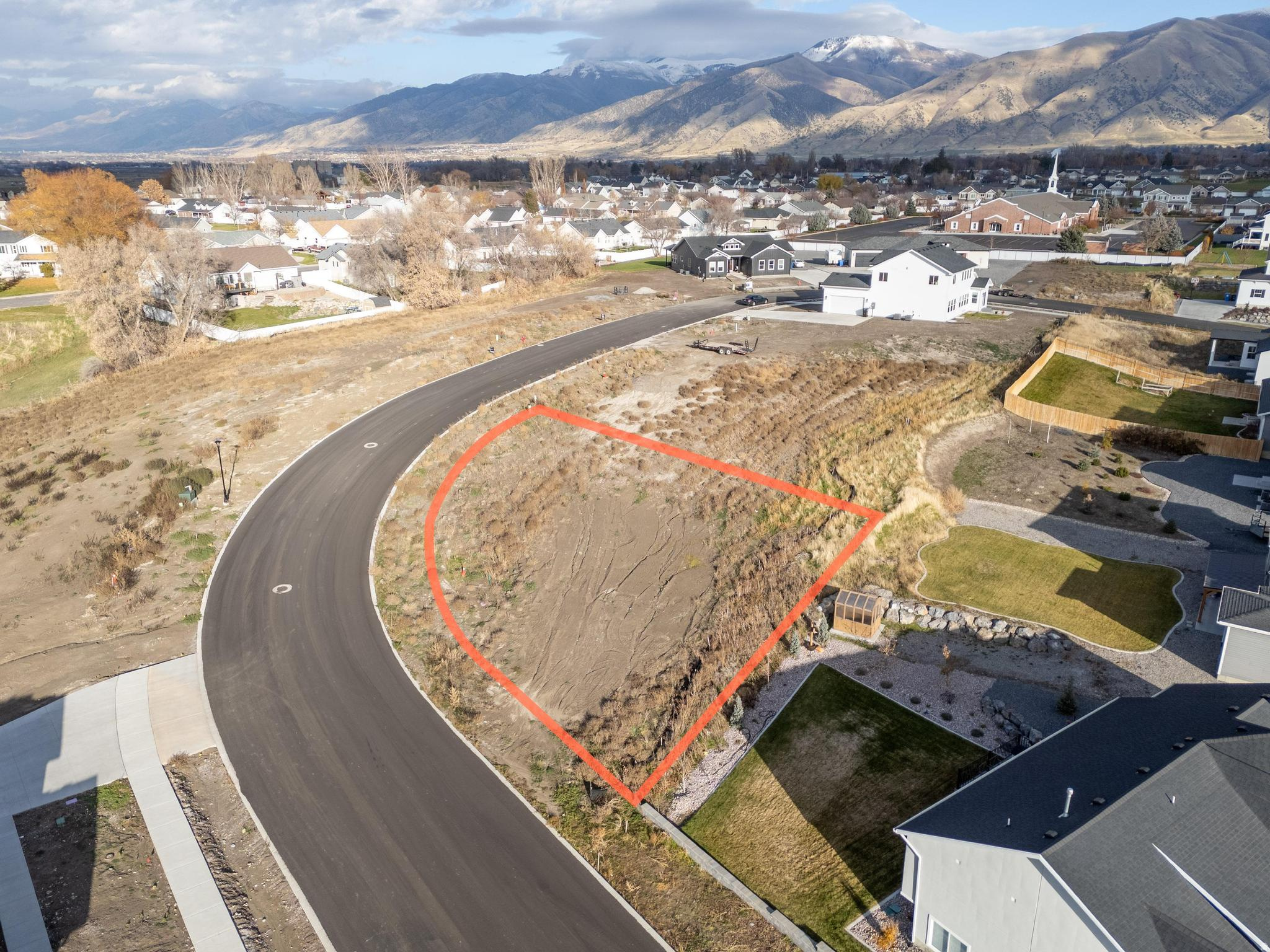 main property photo 6