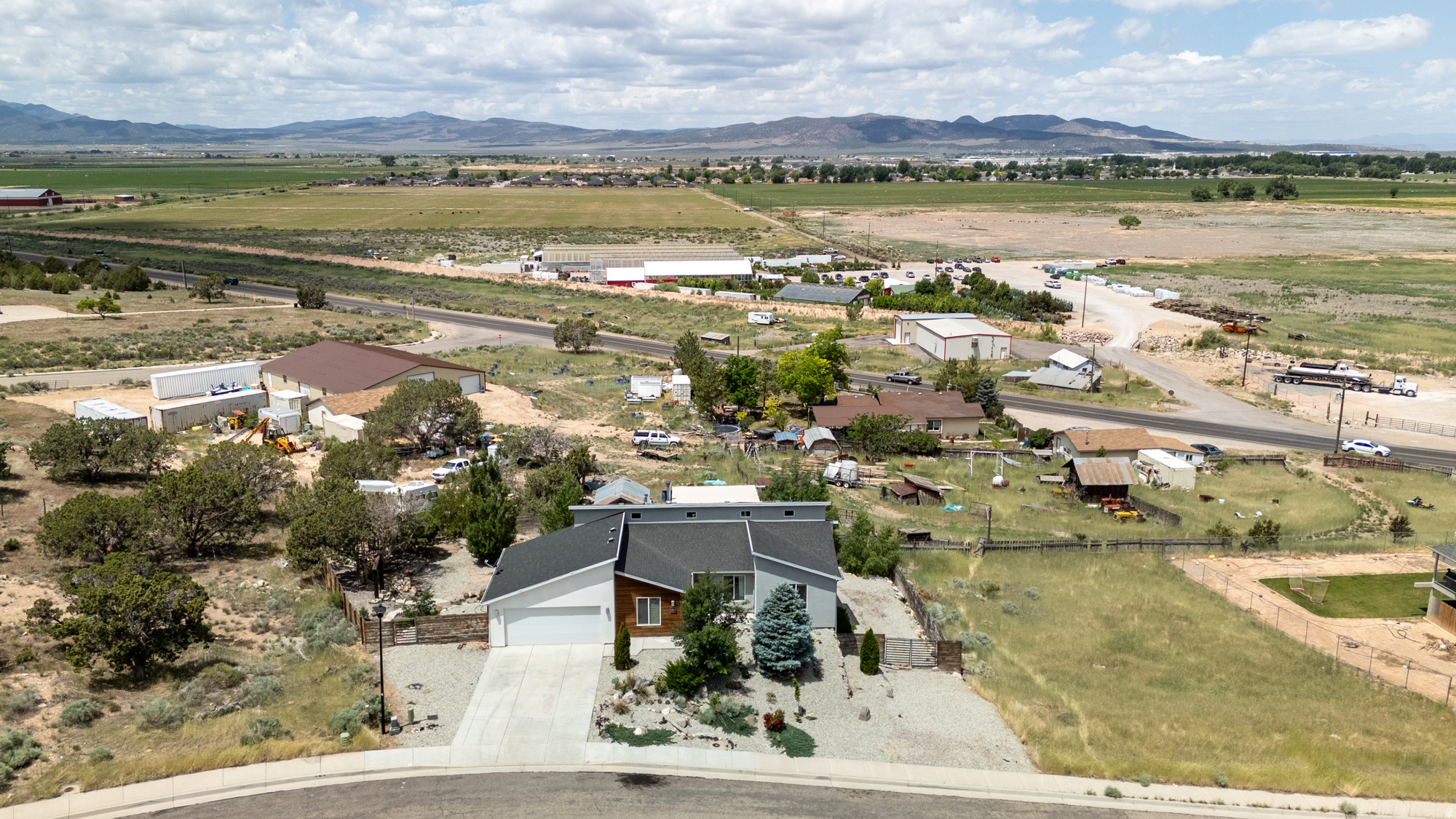main property photo 64