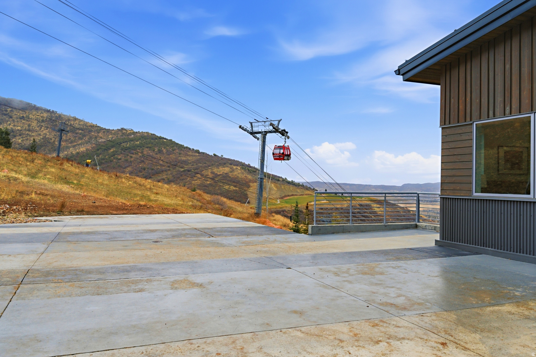 main property photo 45