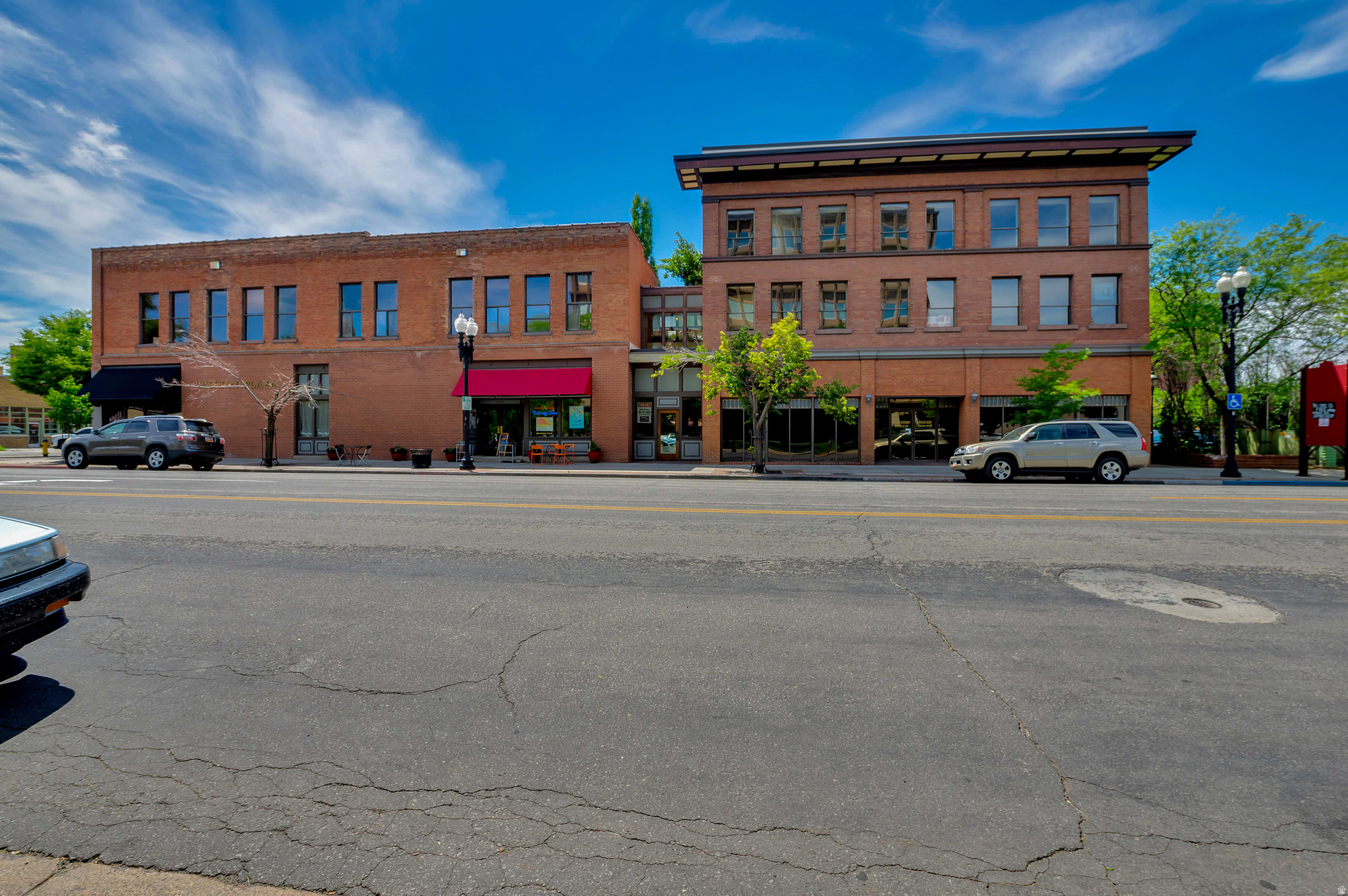 main property photo 3