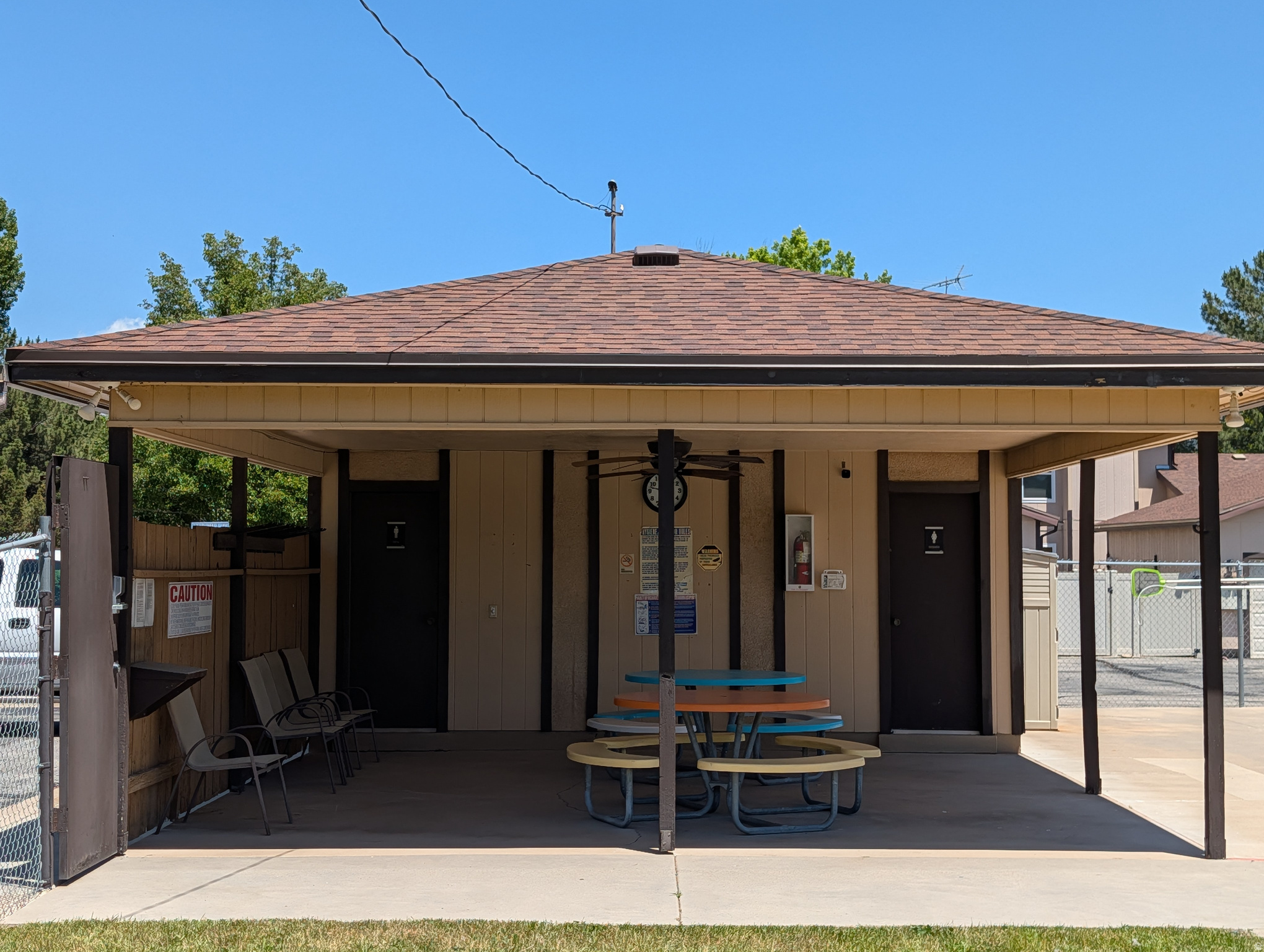 main property photo 10