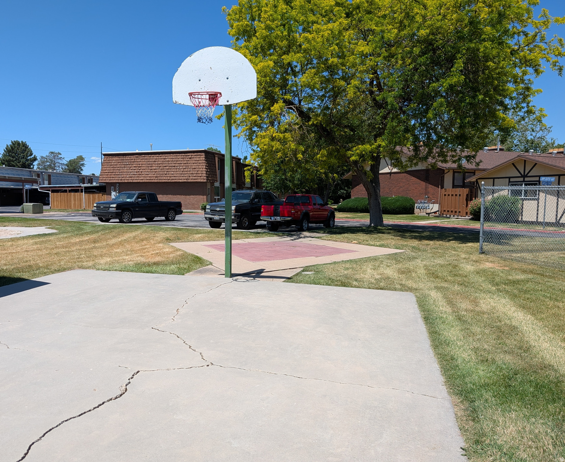 main property photo 30