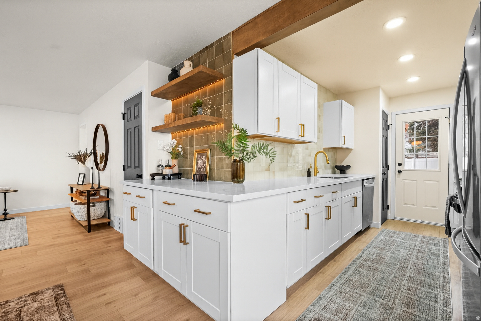 property viewer photo 13