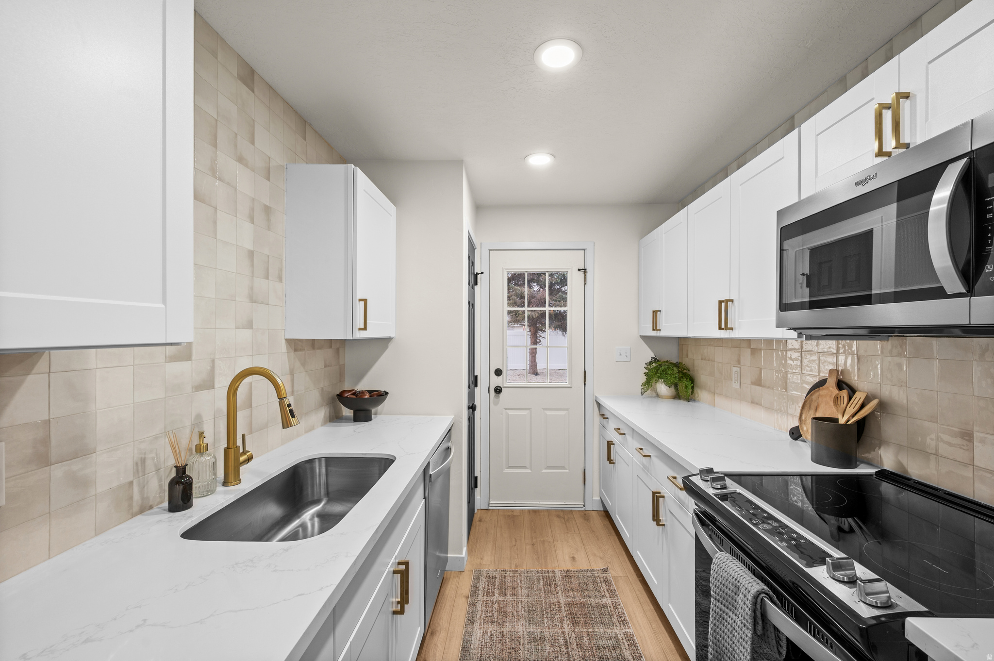 property viewer photo 20