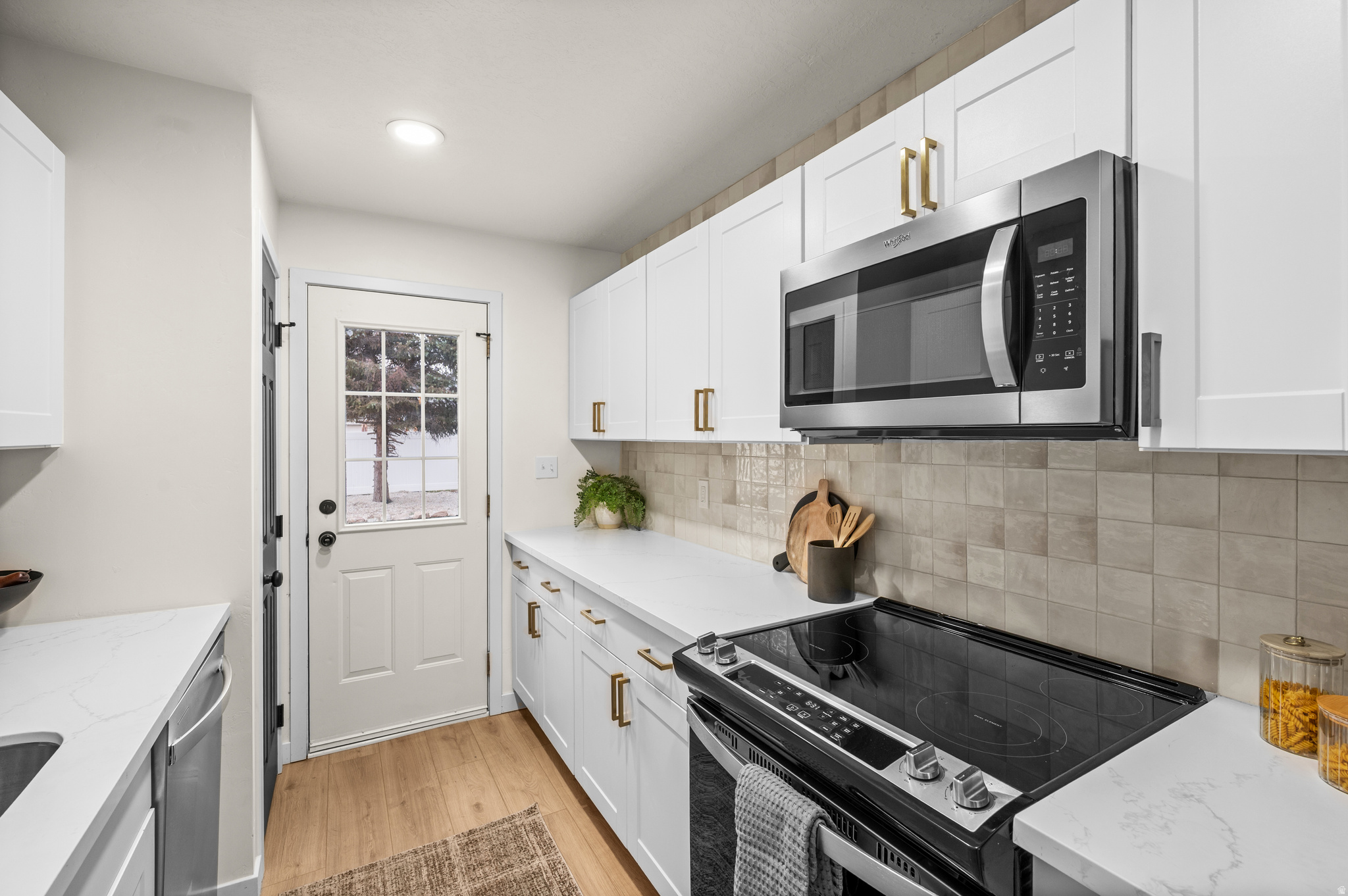 property viewer photo 24