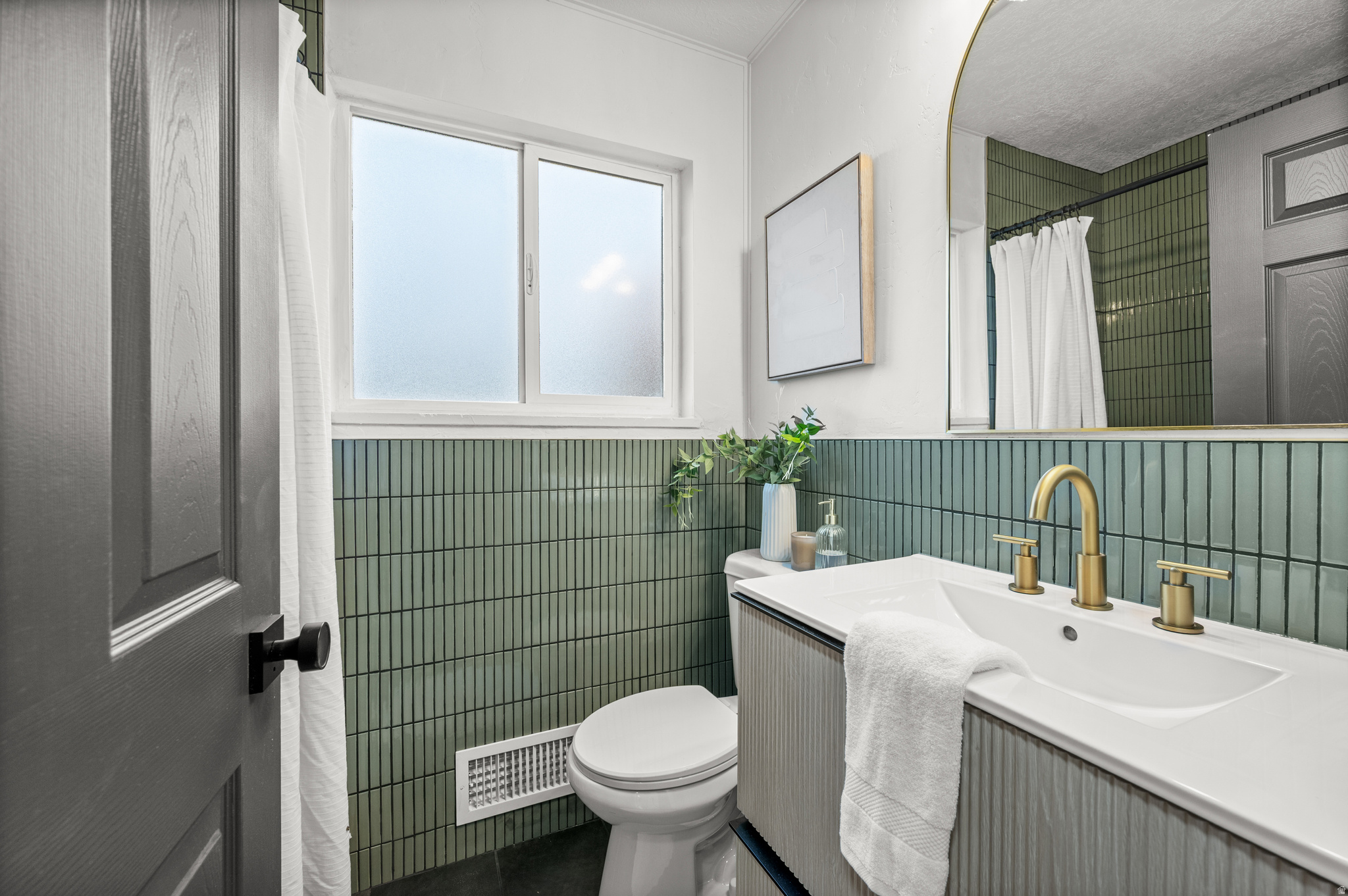 property viewer photo 30