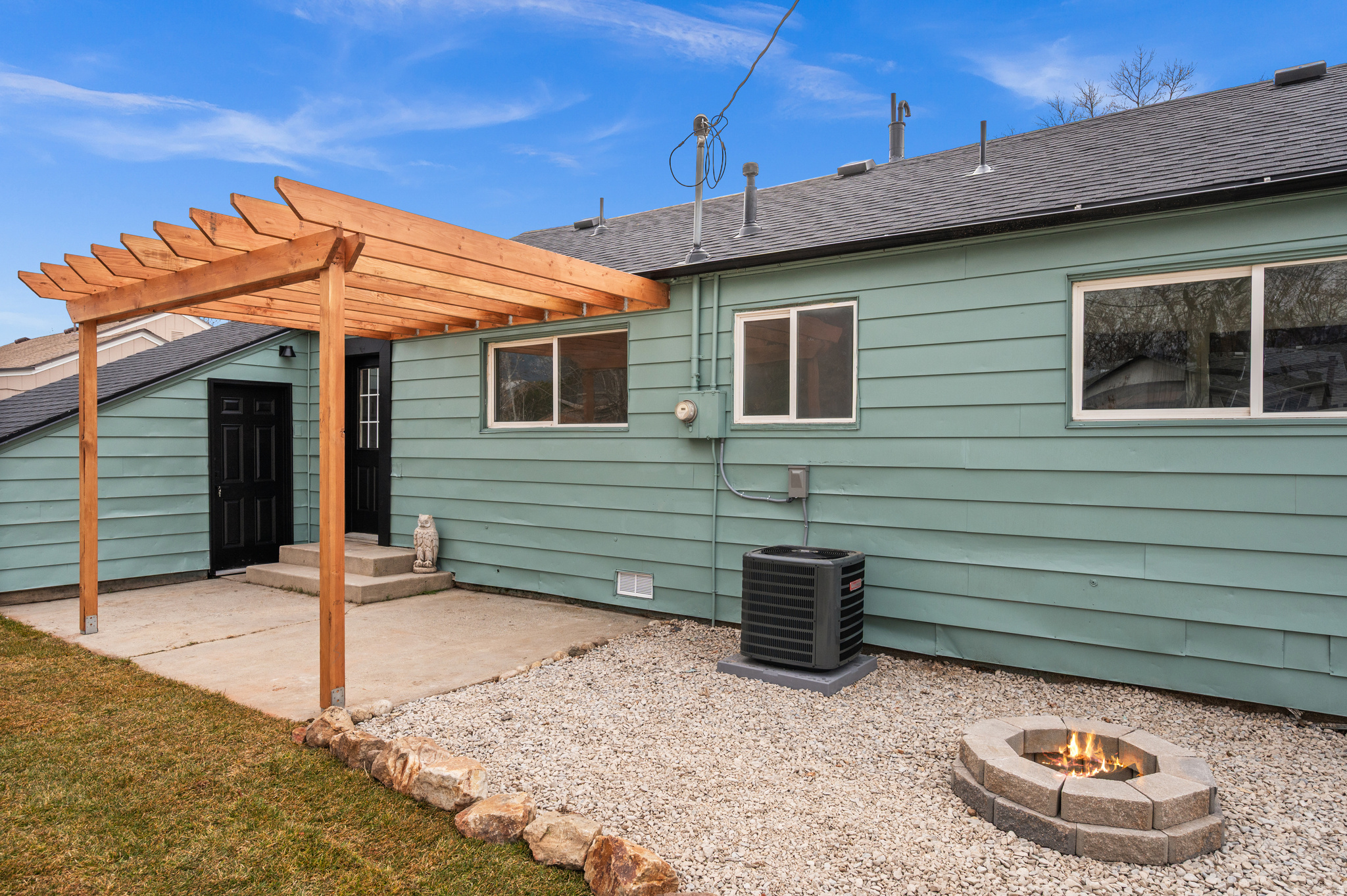 property viewer photo 35