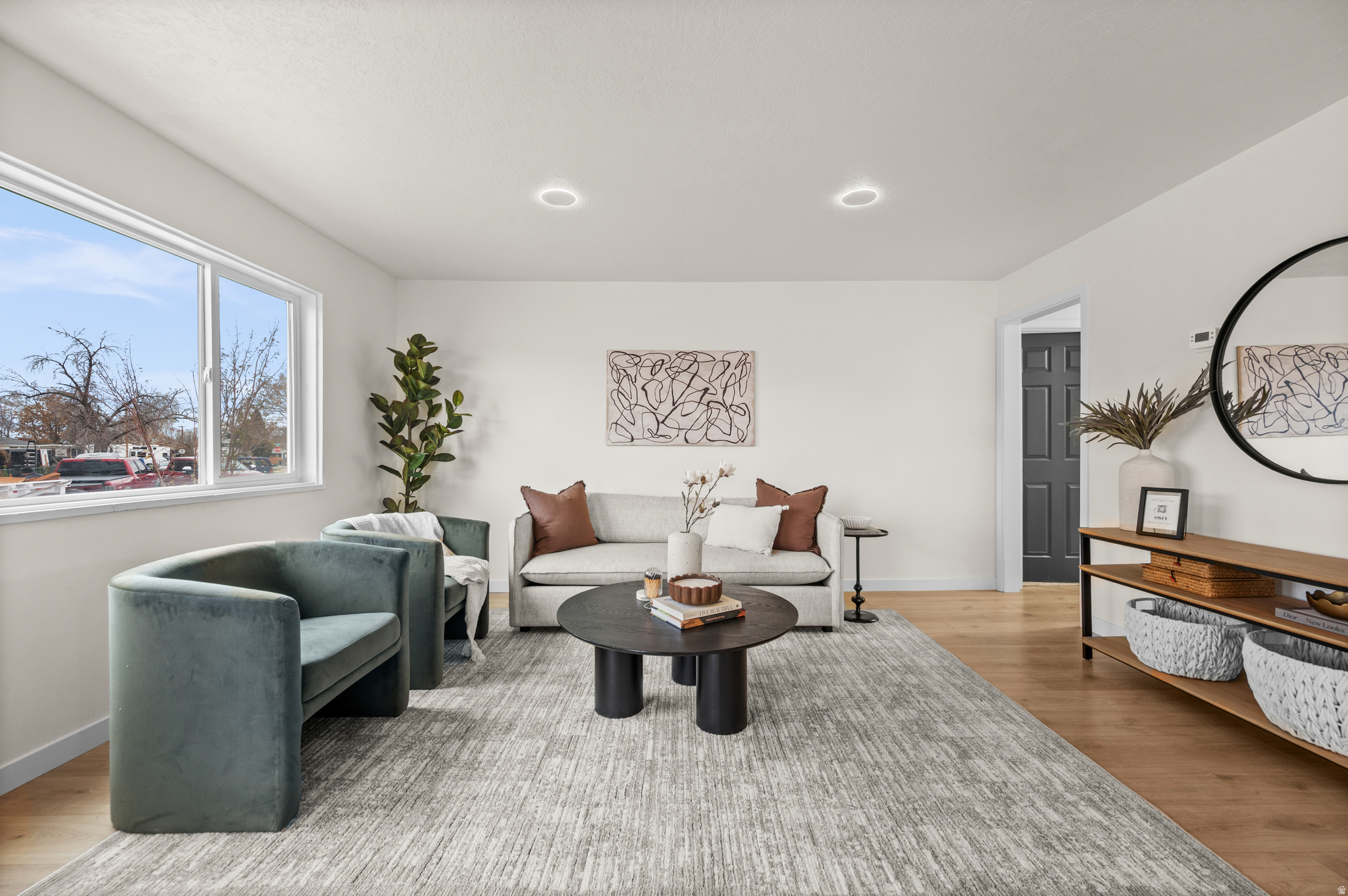 property viewer photo 7