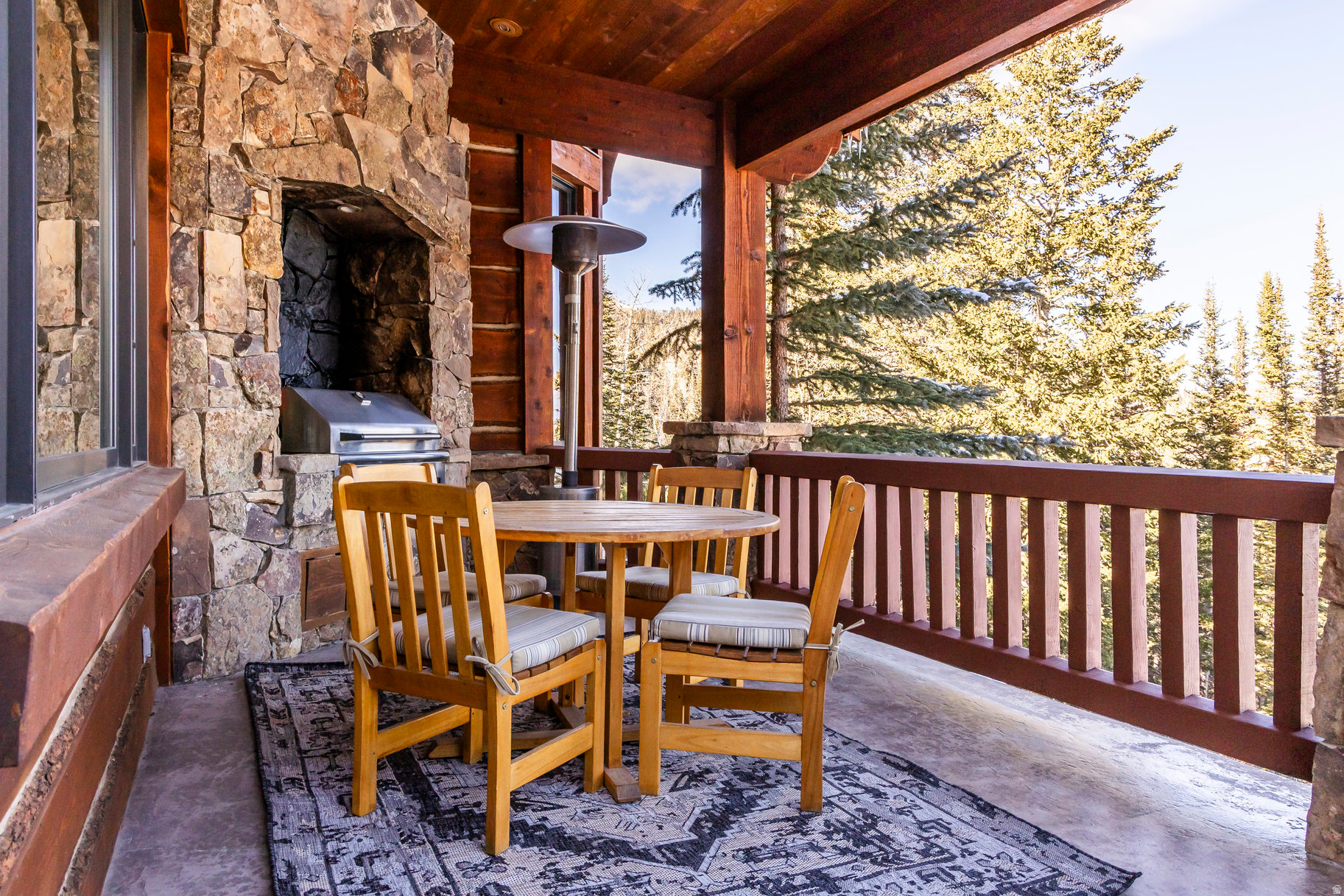 main property photo 14