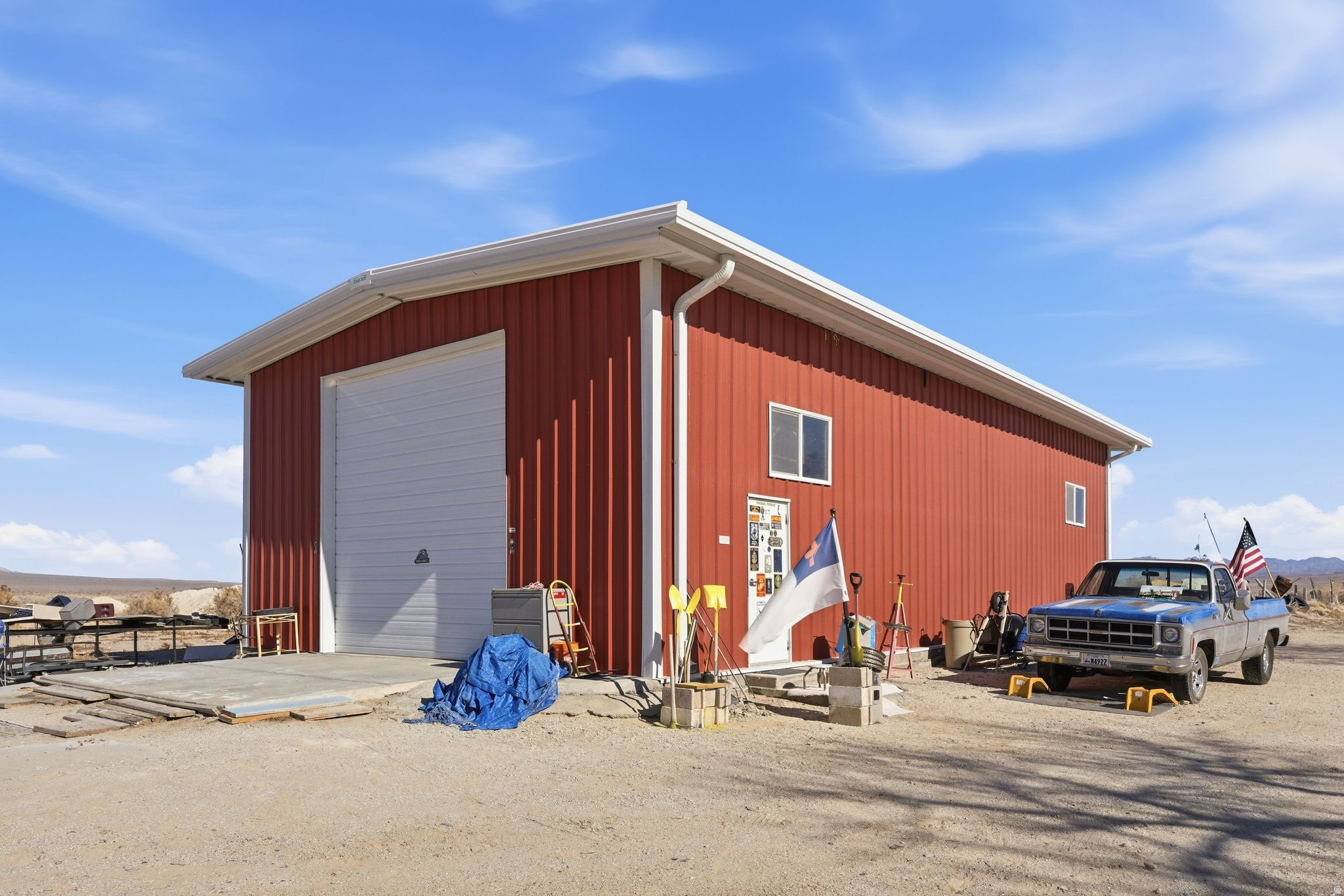 main property photo 37