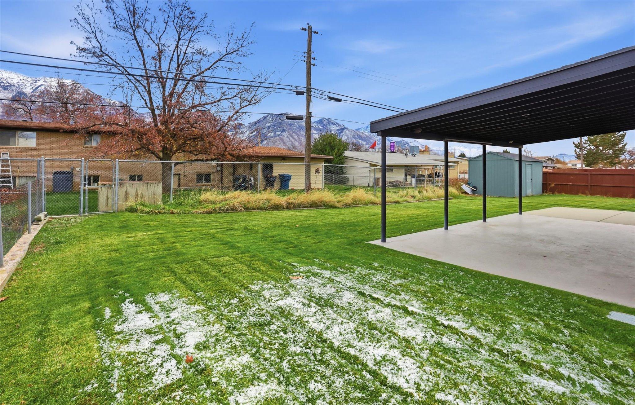 main property photo 23