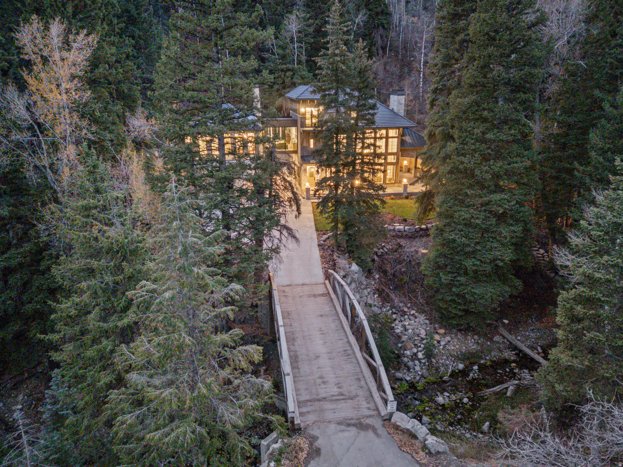 main property photo 8