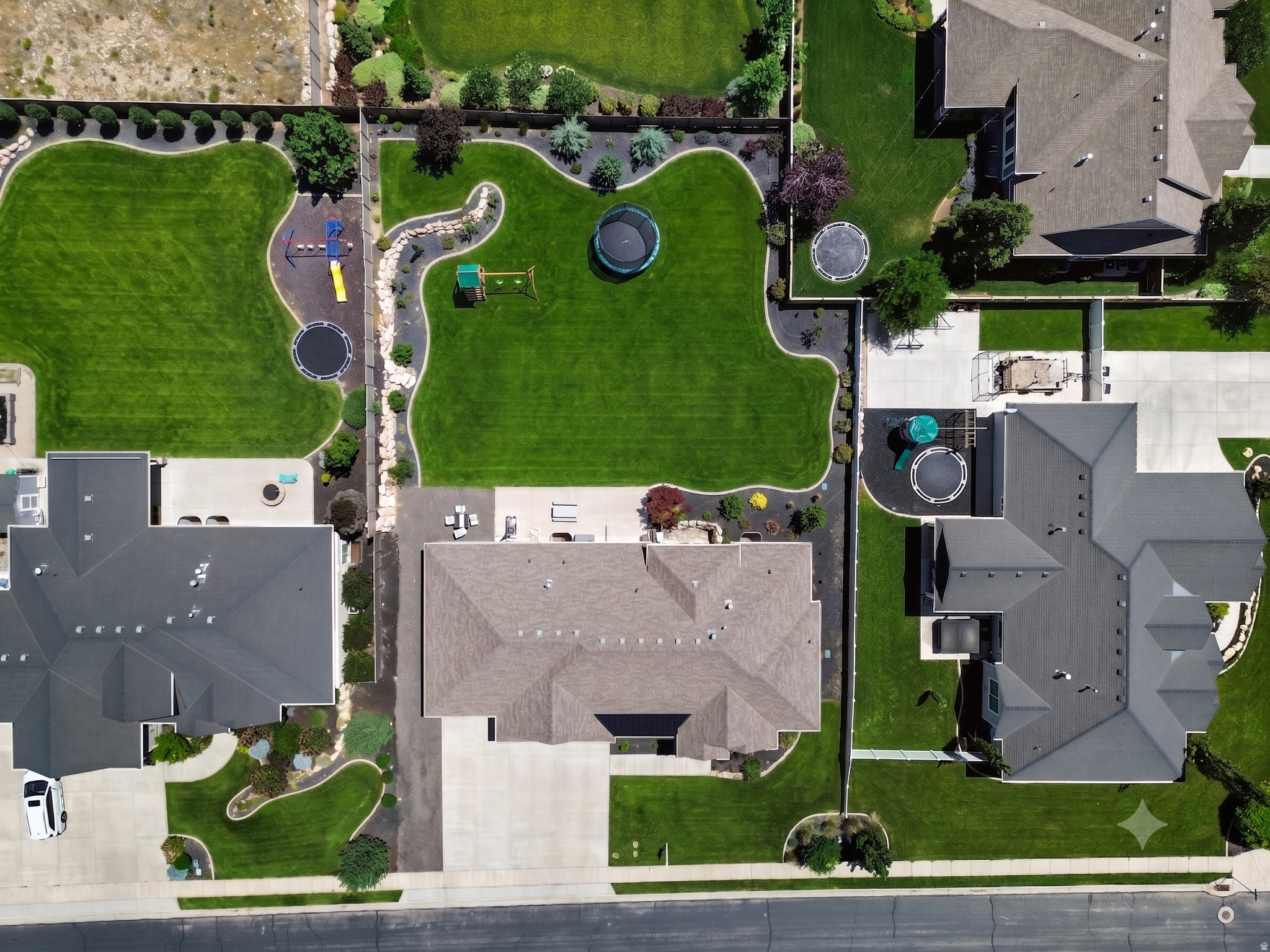 main property photo 50