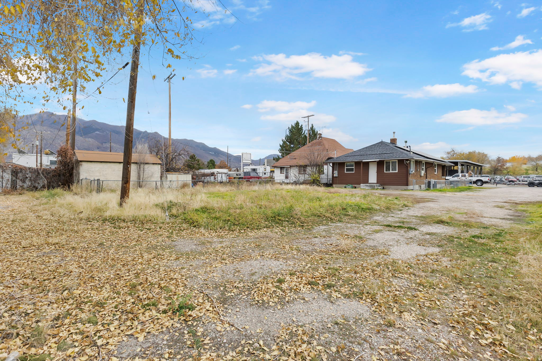 main property photo 27