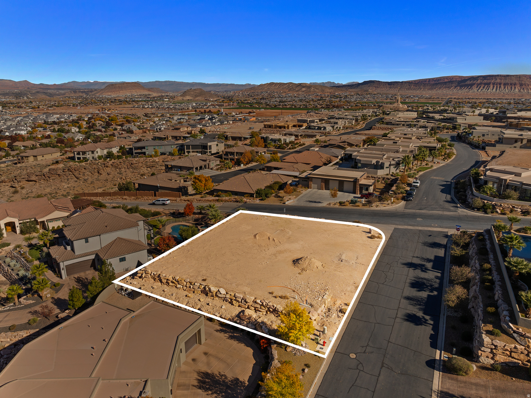 main property photo 5