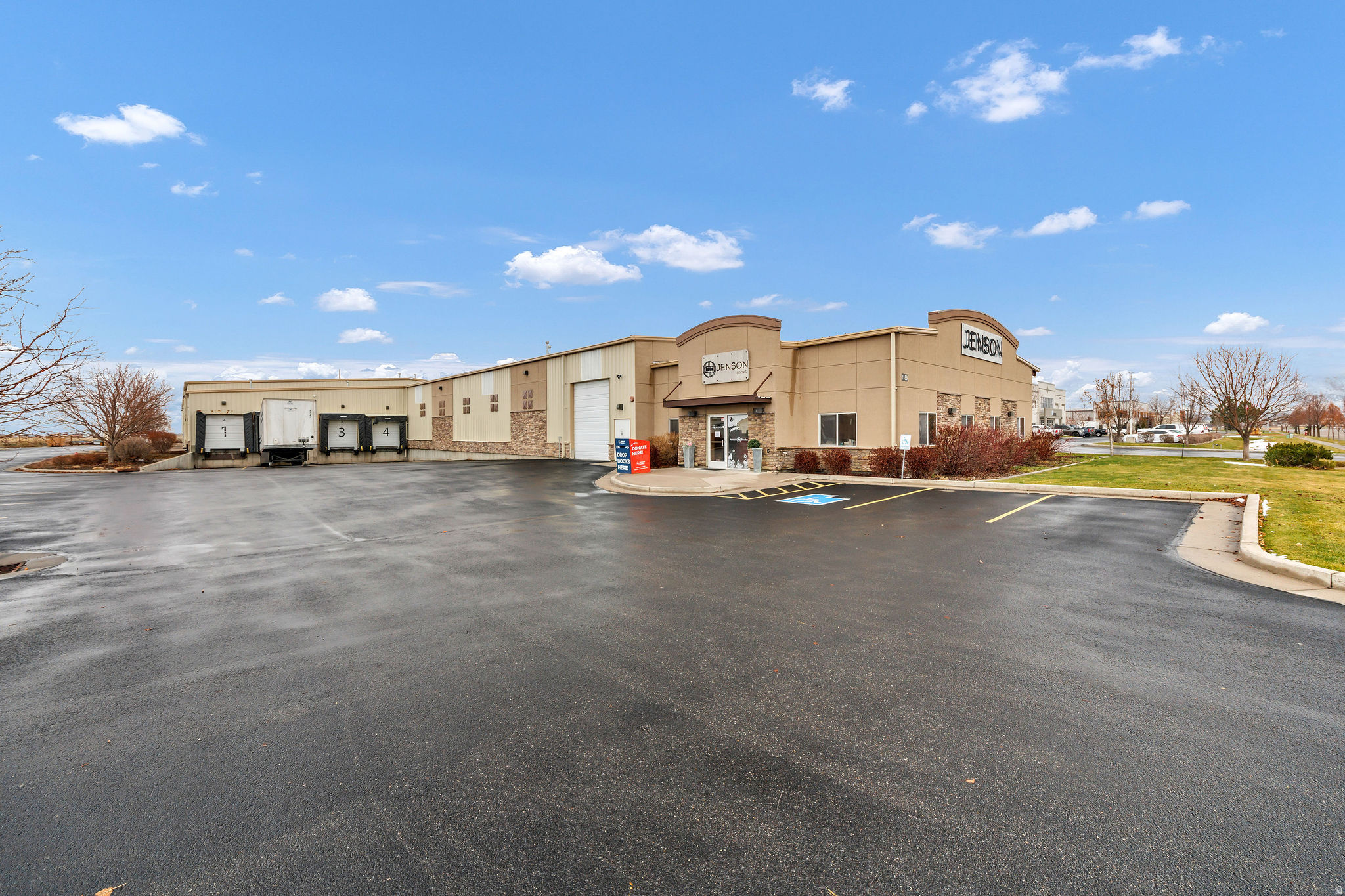 main property photo 1