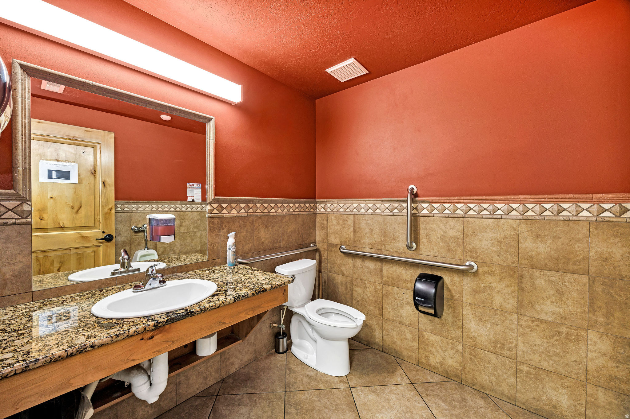 main property photo 31