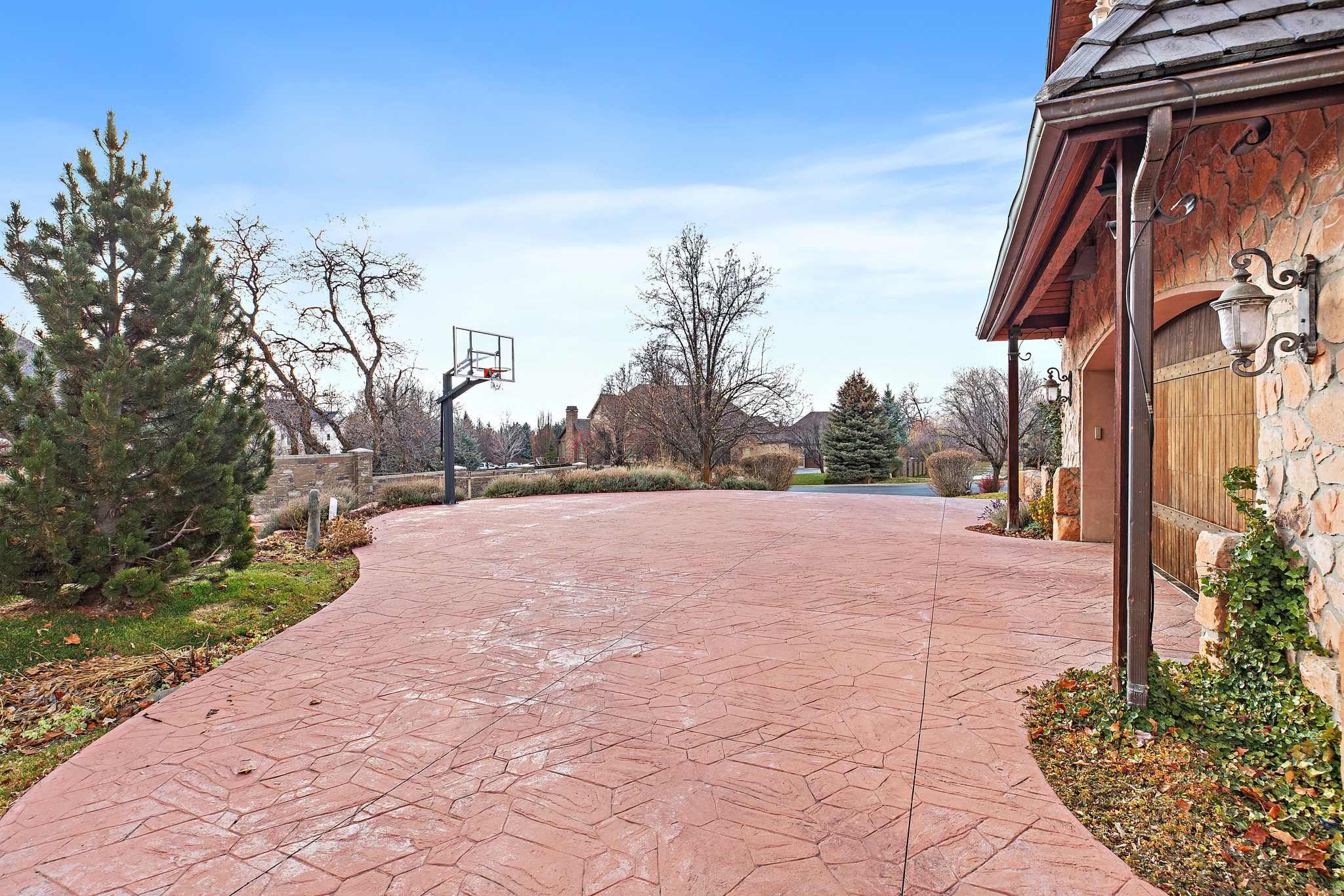 main property photo 50