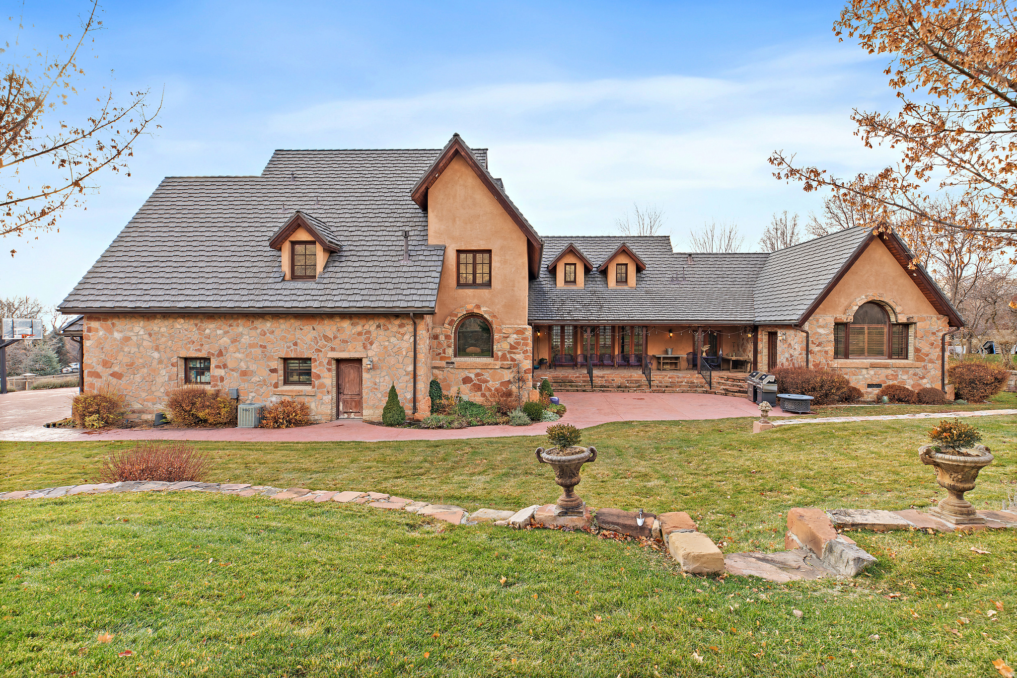 main property photo 51