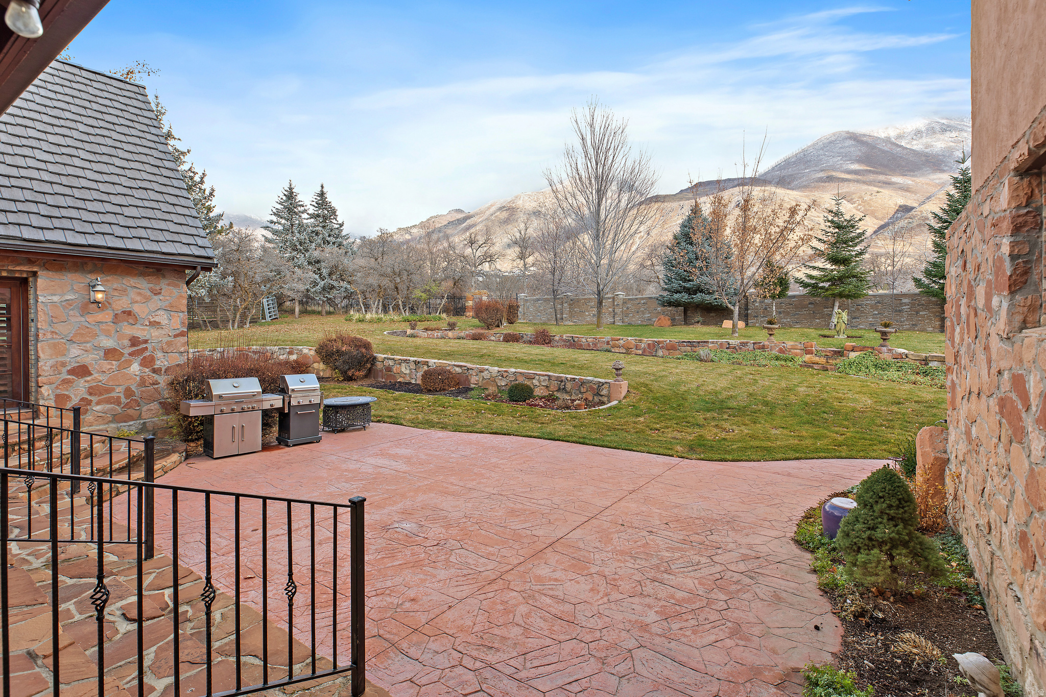 main property photo 54