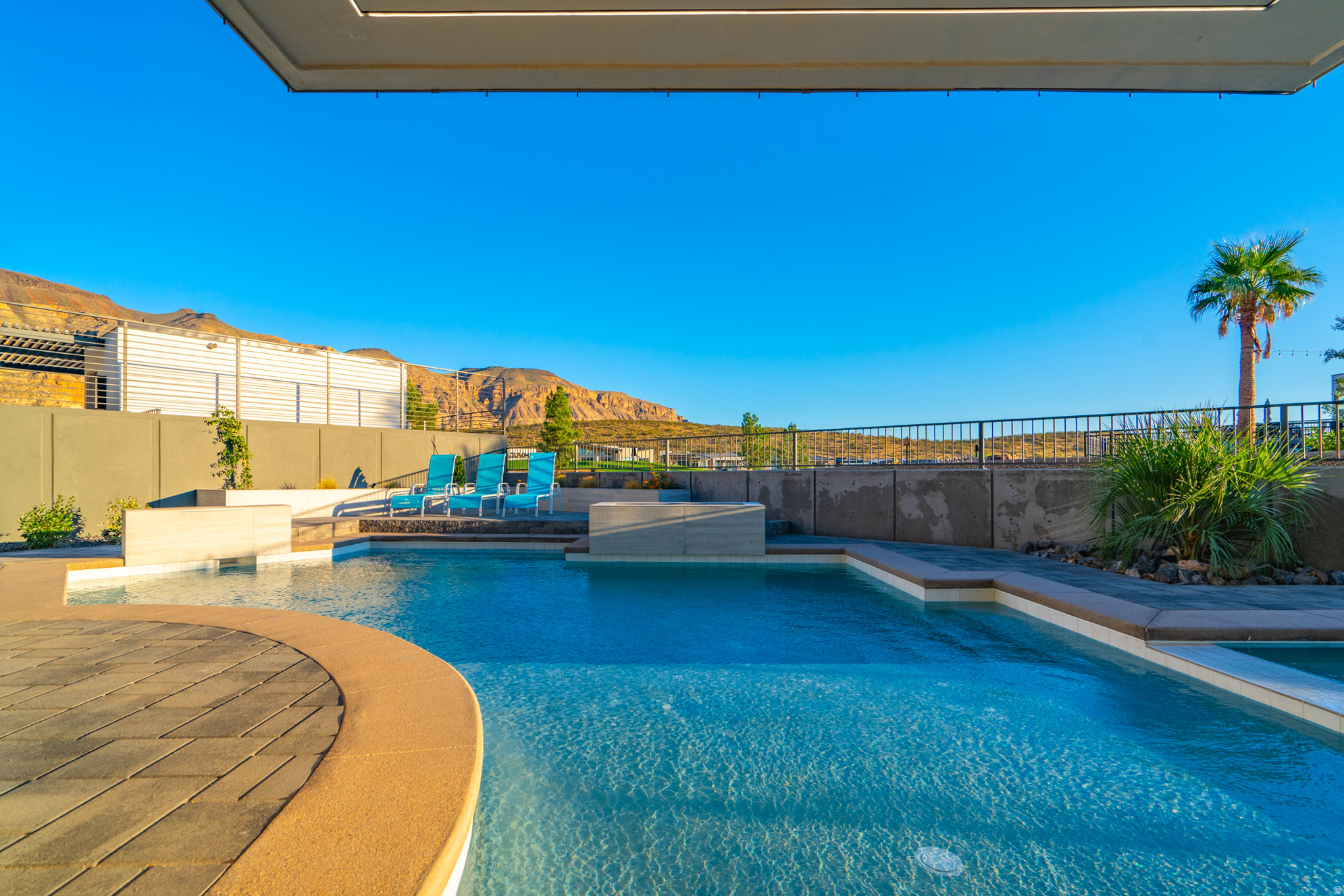 main property photo 128