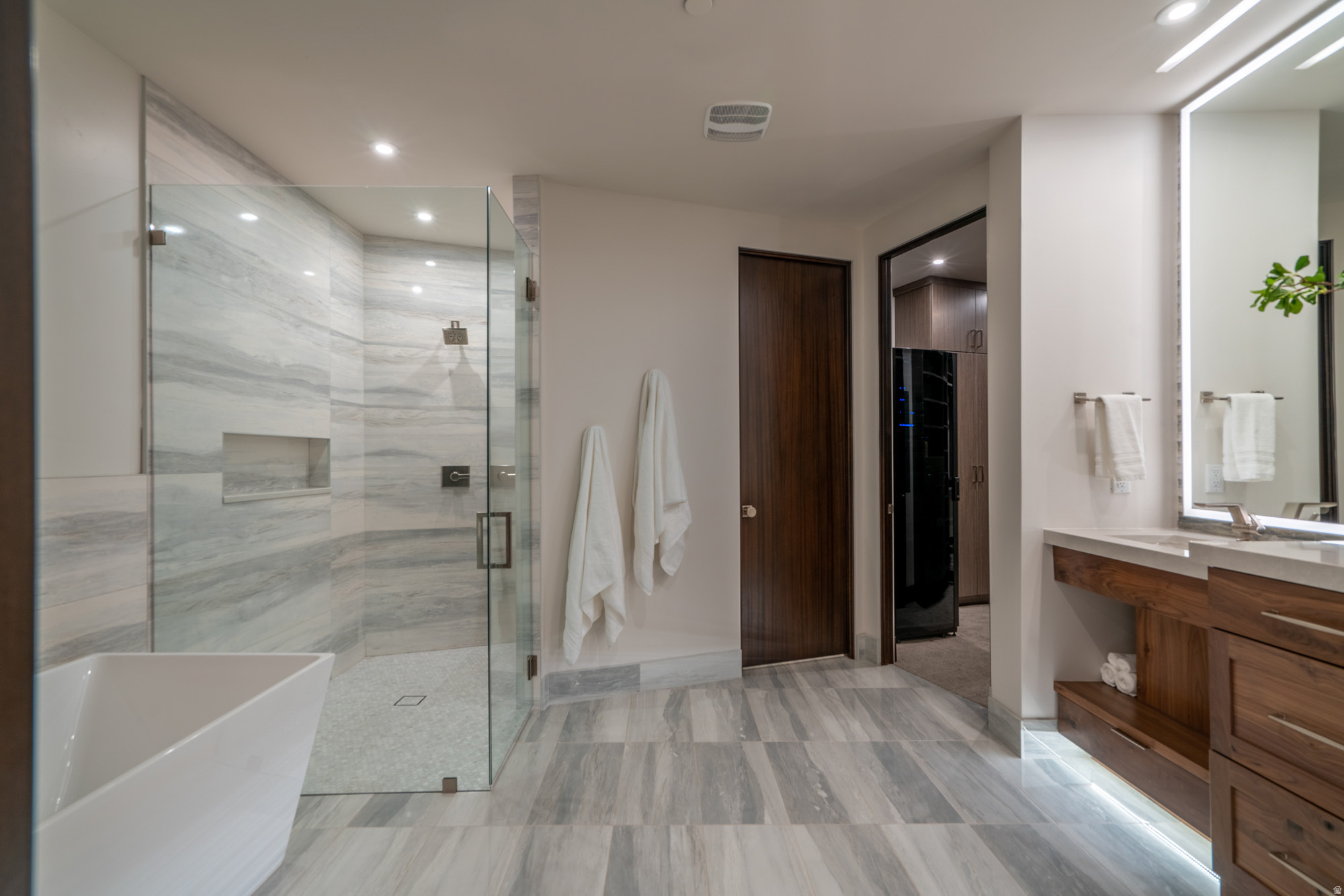 main property photo 64