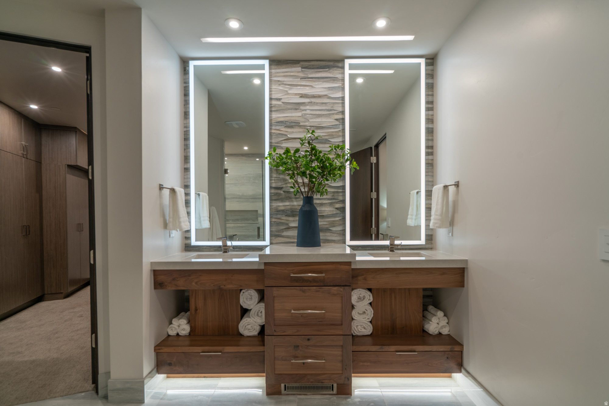 main property photo 66