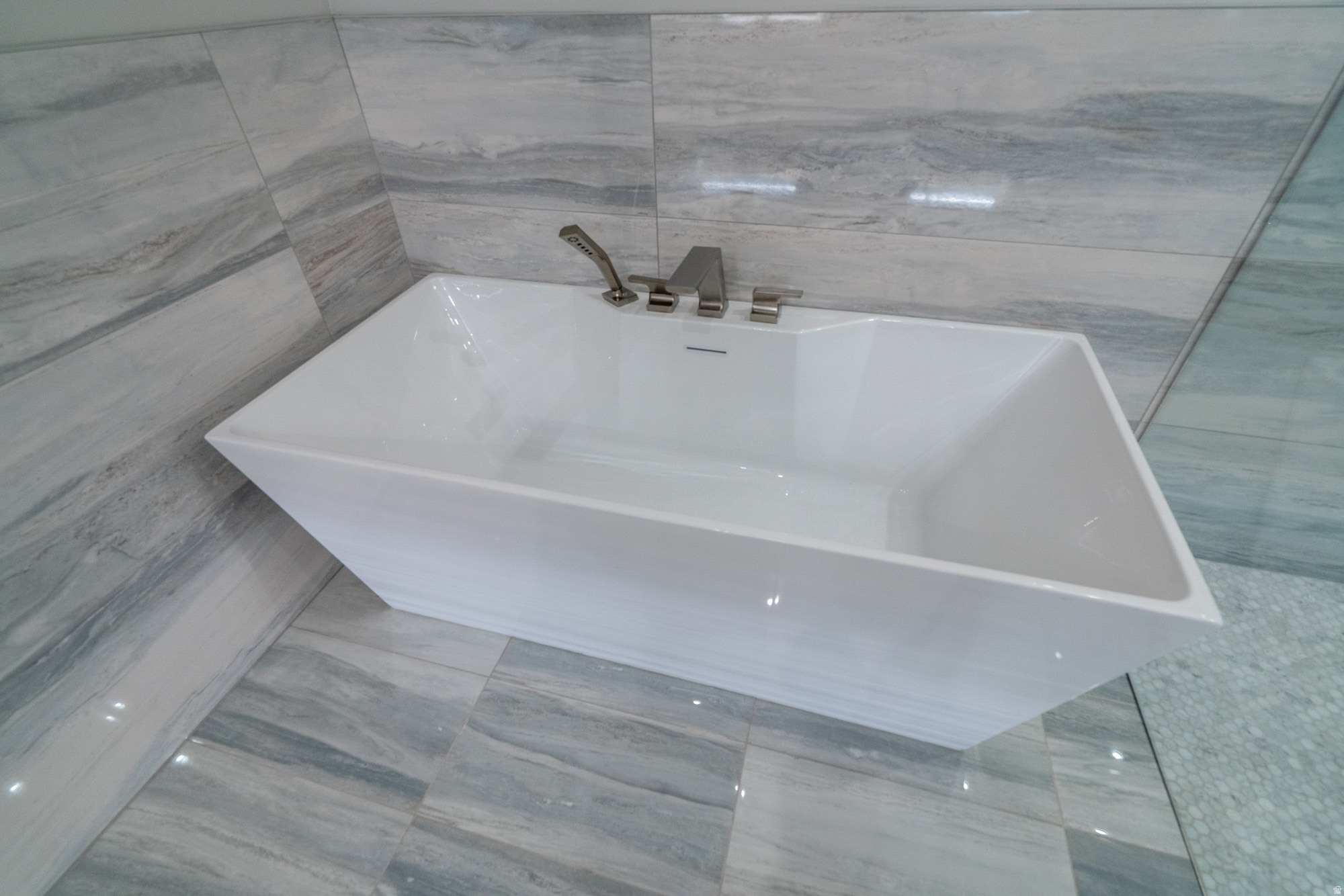 main property photo 70