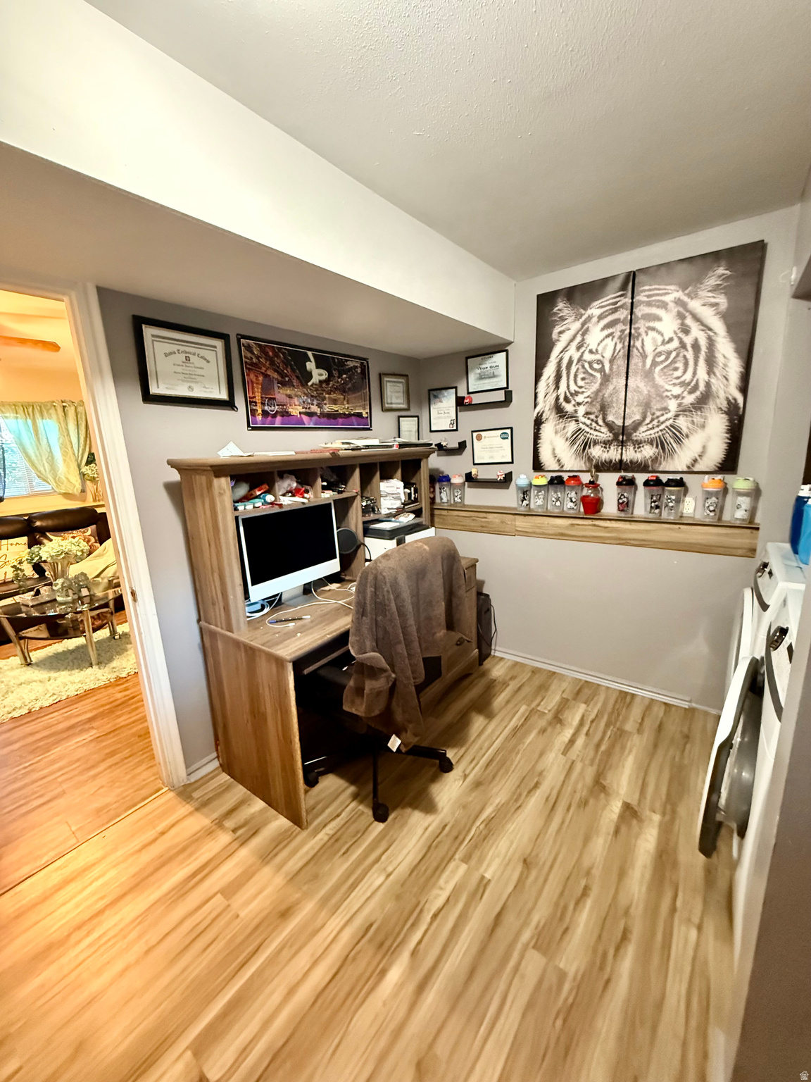 main property photo 24